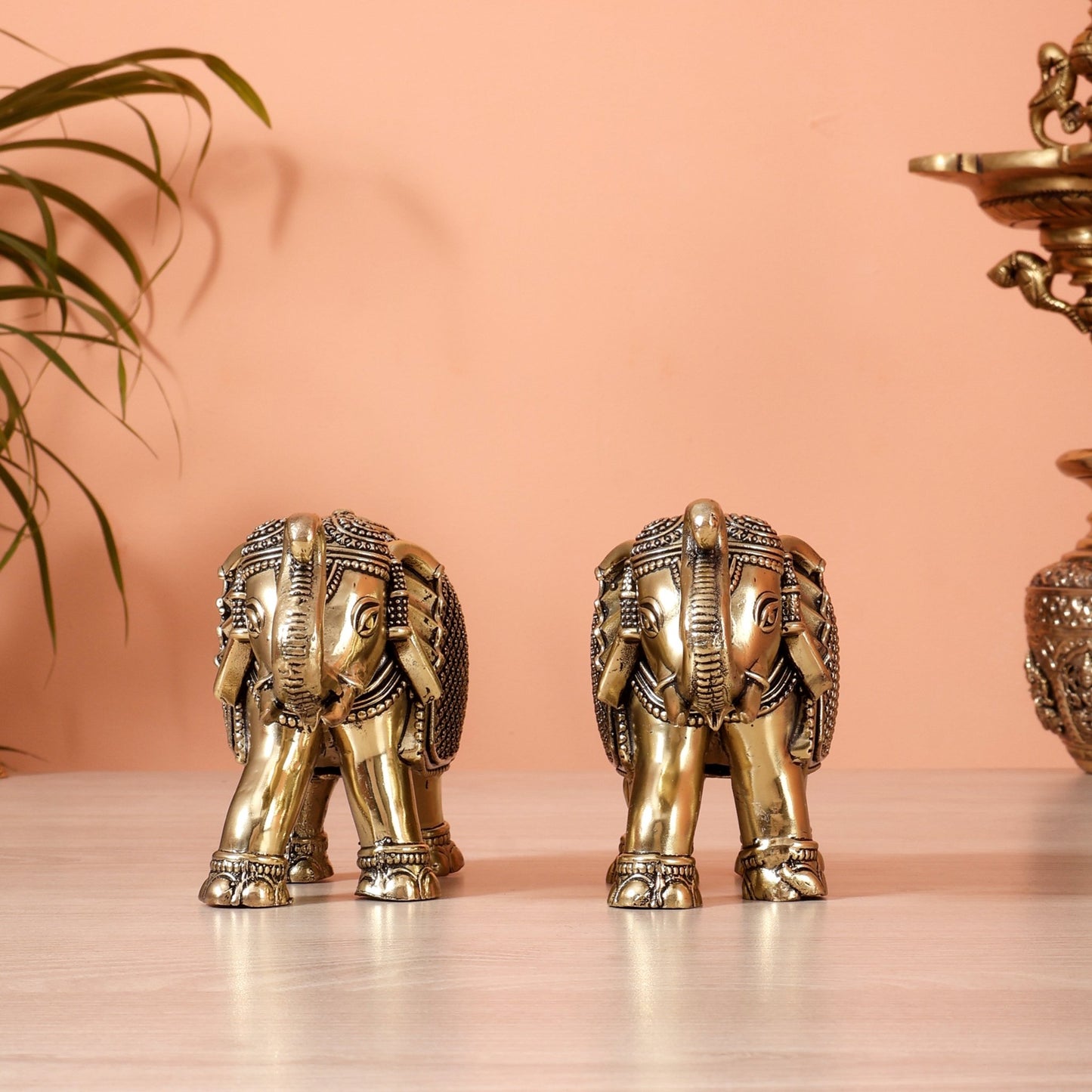 Brass Superfine Elephant Showpiece pair (5.5 Inch, 940 gm) - Budhshiv.com