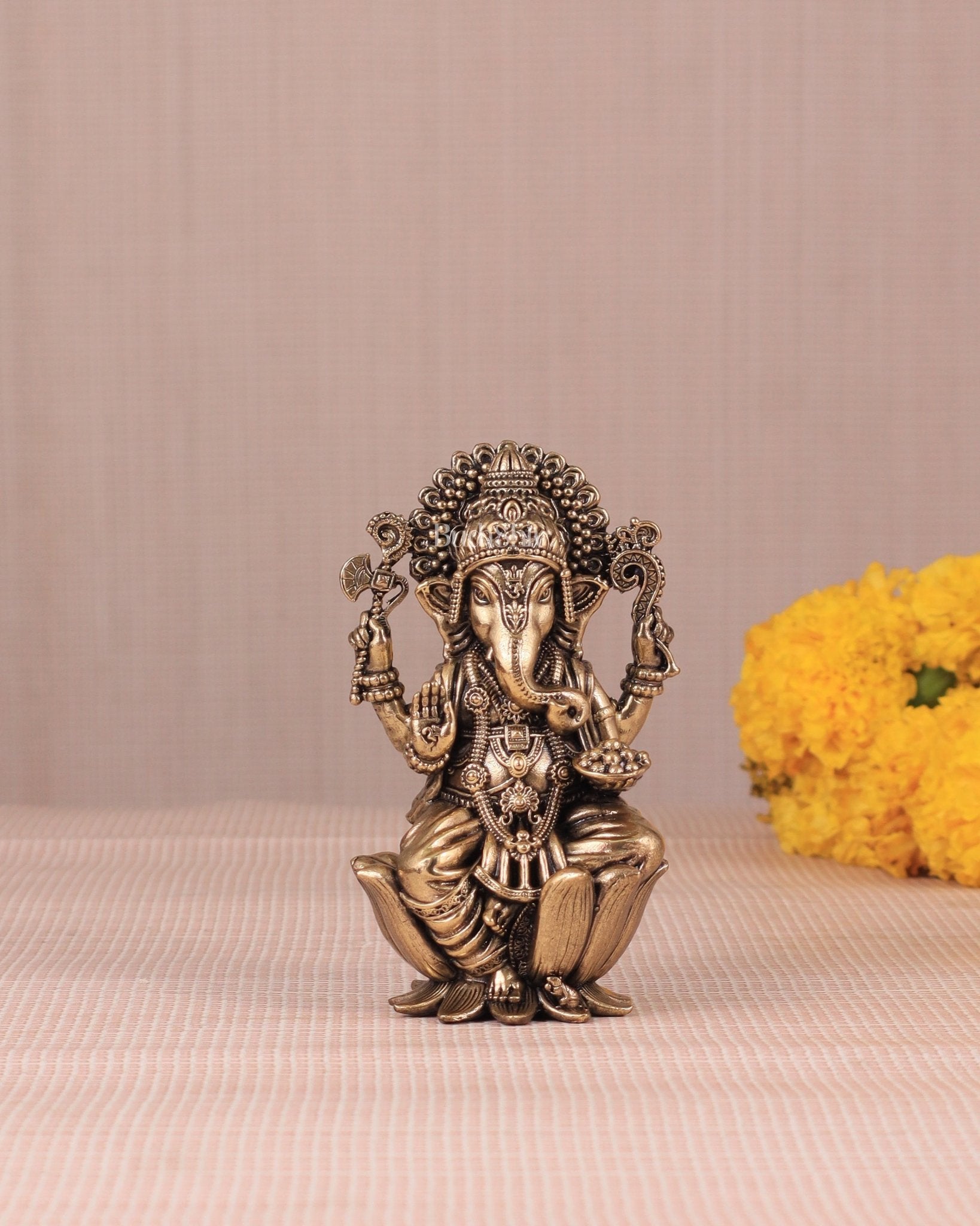 Brass Superfine Ganesh Idol - 4 Inch lotus base - Budhshiv.com