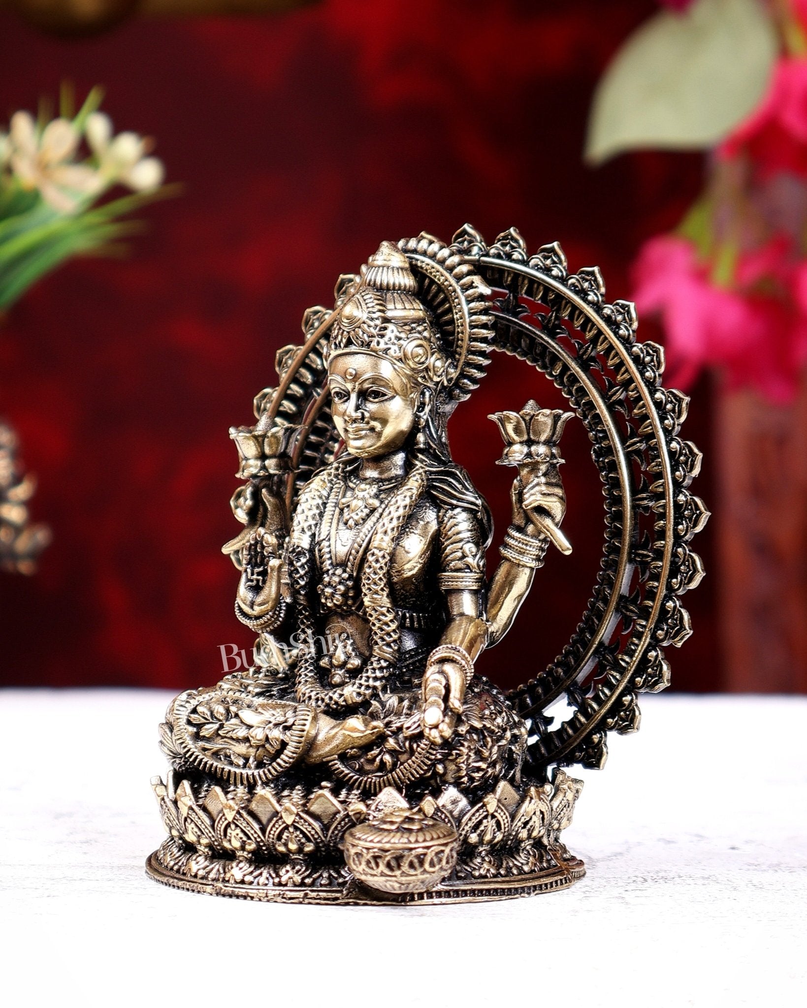 Brass Superfine Goddess Lakshmi Idol for Home Temple & Pooja 4 inch - Budhshiv.com