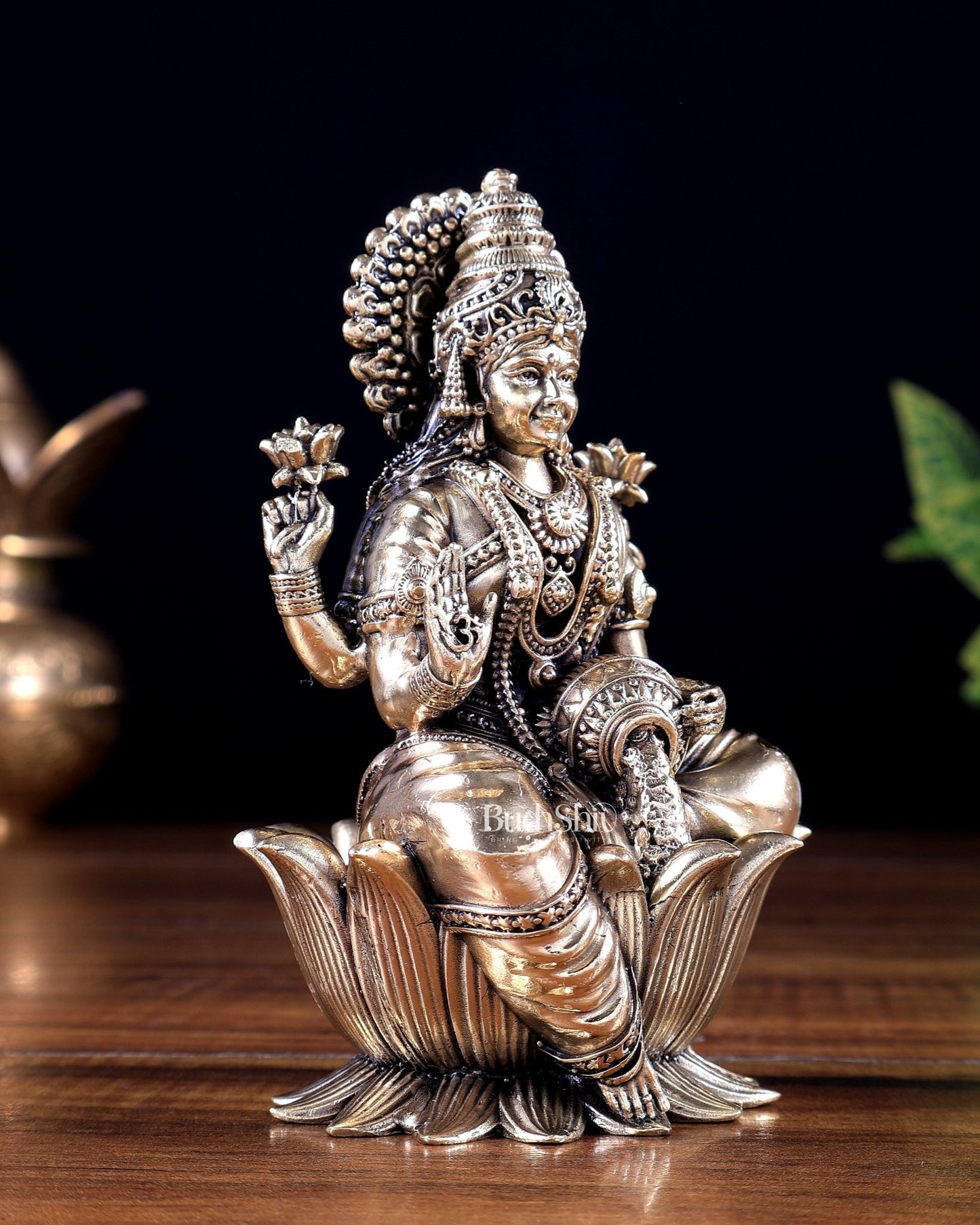 Brass Superfine Goddess Lakshmi on Lotus Idol 5 inch - Budhshiv.com