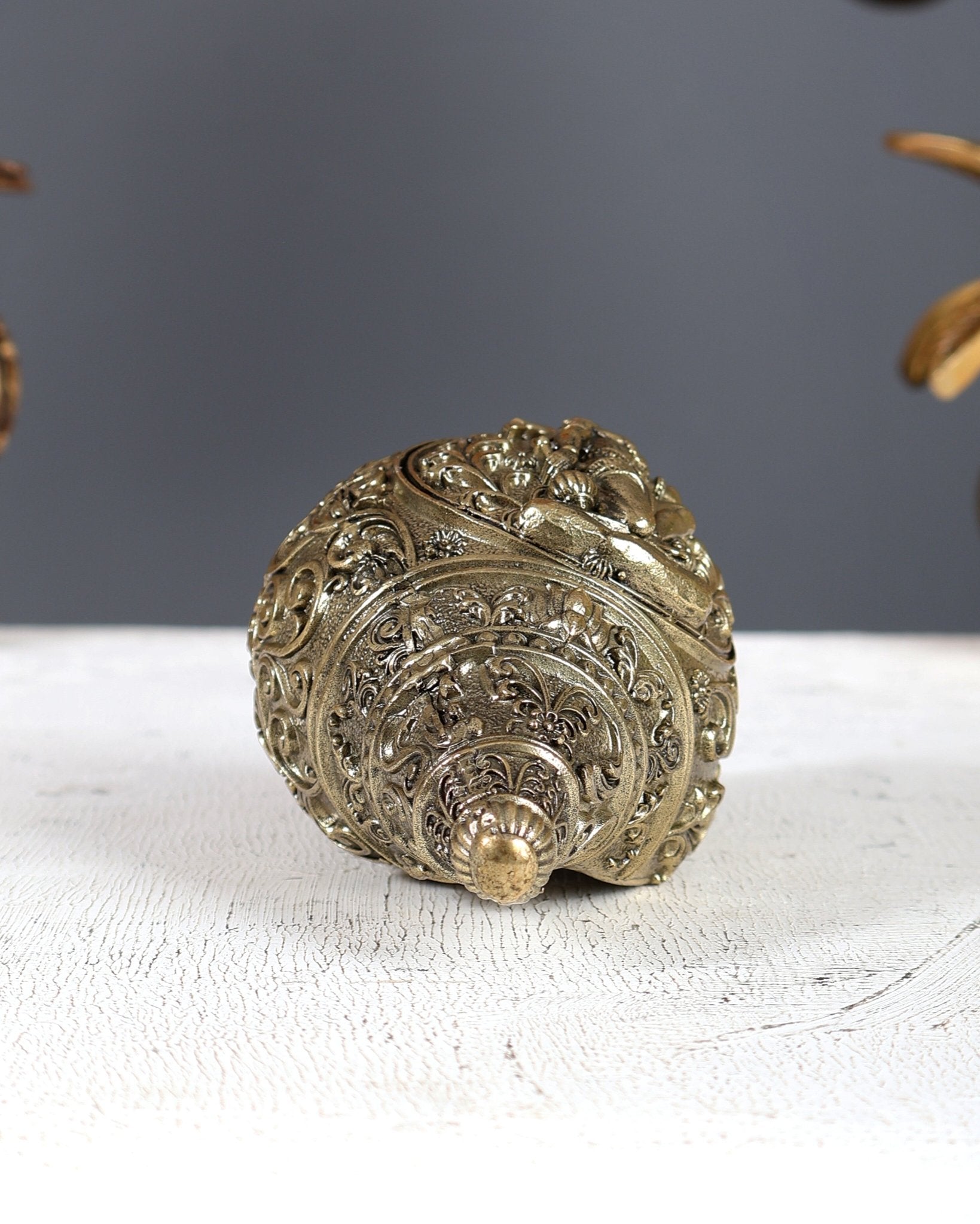Brass Superfine Hanuman Design Shankh – Auspicious Vastu Sacred Conch Décor 4.25 Inch - Budhshiv.com