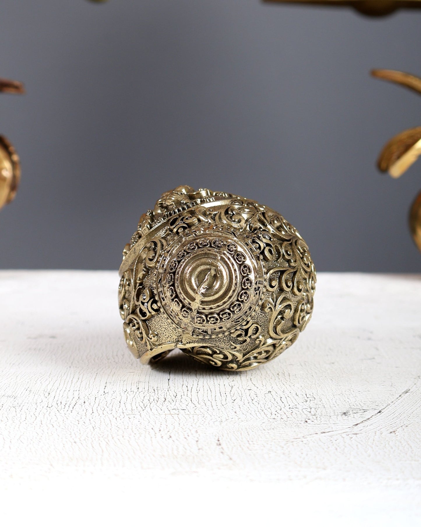 Brass Superfine Hanuman Design Shankh – Auspicious Vastu Sacred Conch Décor 4.25 Inch - Budhshiv.com