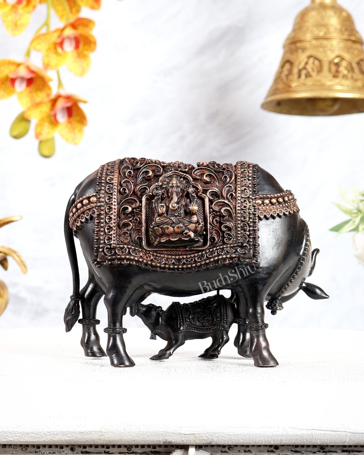 Brass Superfine Kamdhenu Cow with Calf Idol – Ganesh Lakshmi Carvings Black Finish 6" - Budhshiv.com