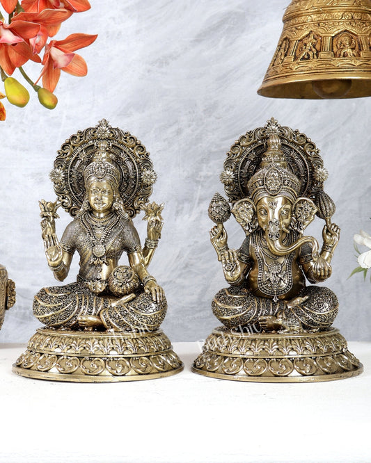 Brass Superfine Lakshmi Ganesha Idol Set with Prabhavali 8 inch - Budhshiv.com