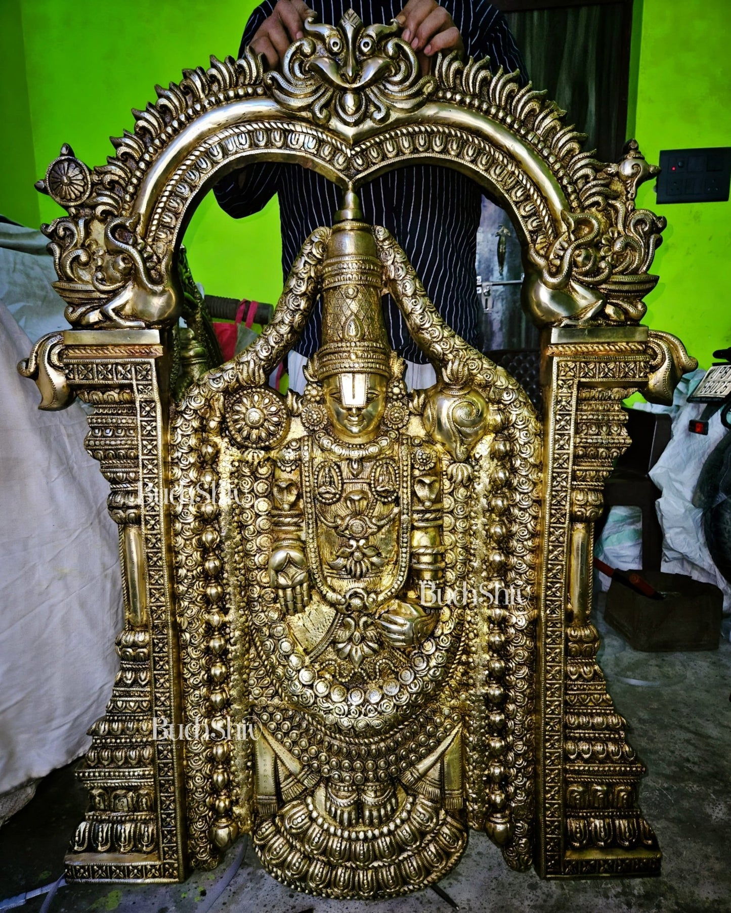 Brass Superfine Large Tirupati Balaji Wall Hanging Statue 48 inch - Budhshiv.com