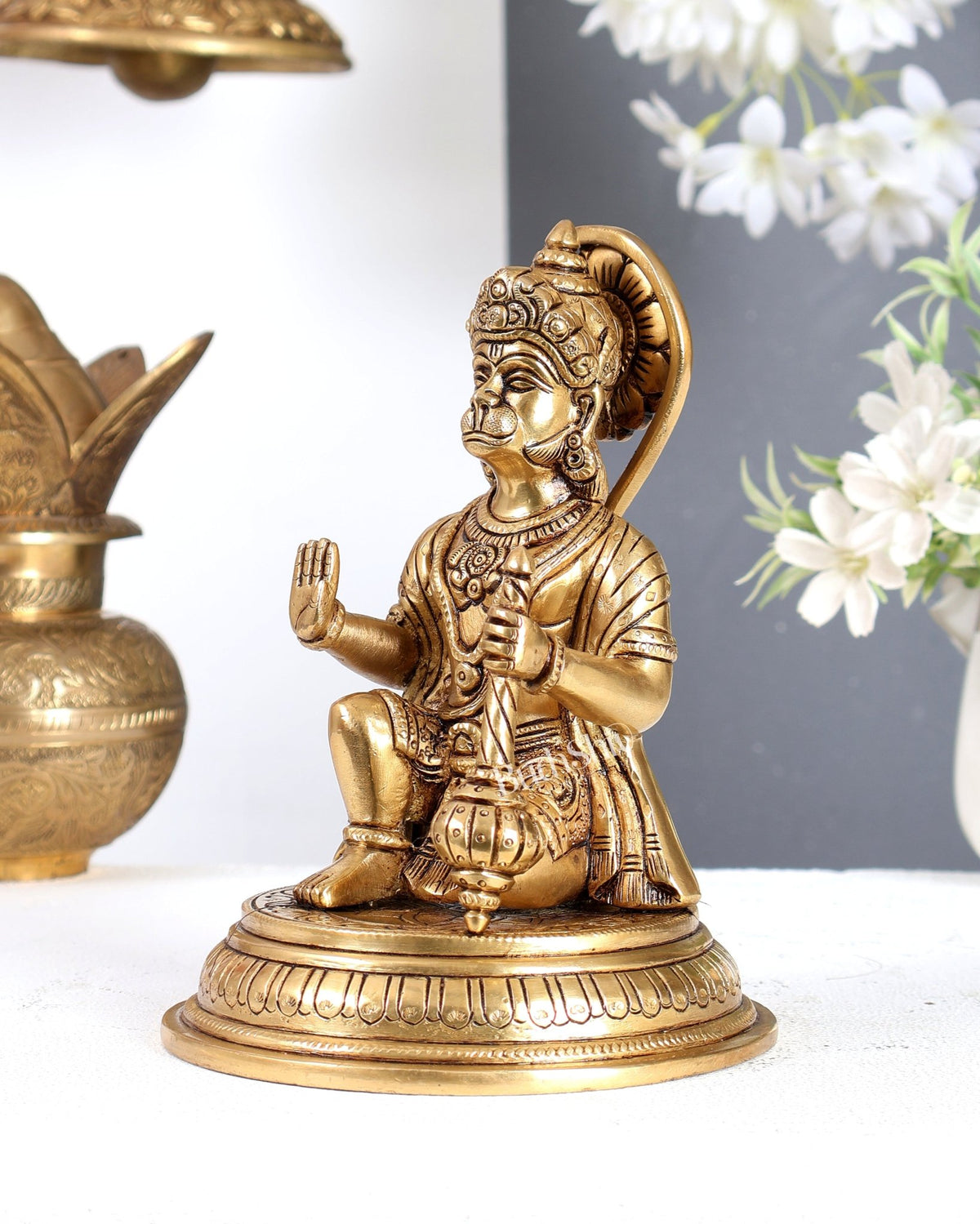 Brass Superfine Lord Hanuman Idol - 7 inch - Budhshiv.com