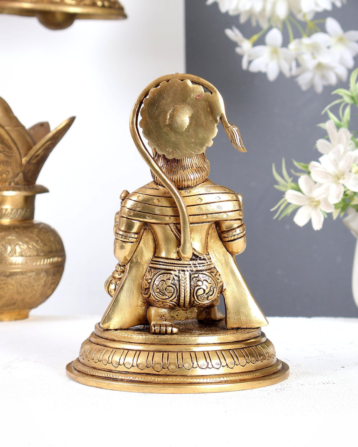 Brass Superfine Lord Hanuman Idol - 7 inch - Budhshiv.com