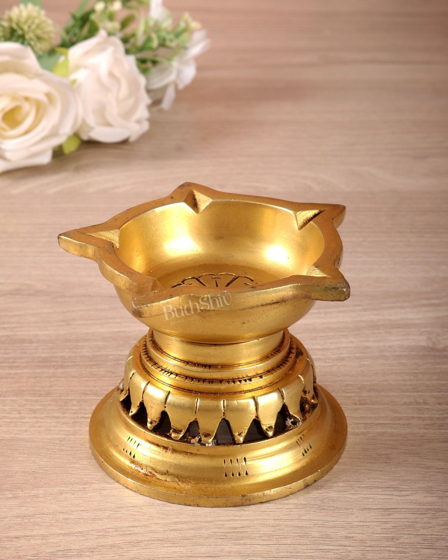 Brass Superfine Lotus Diya – Small Size Decorative Oil Lamp (2.5 Inch, 348 GM) - Budhshiv.com