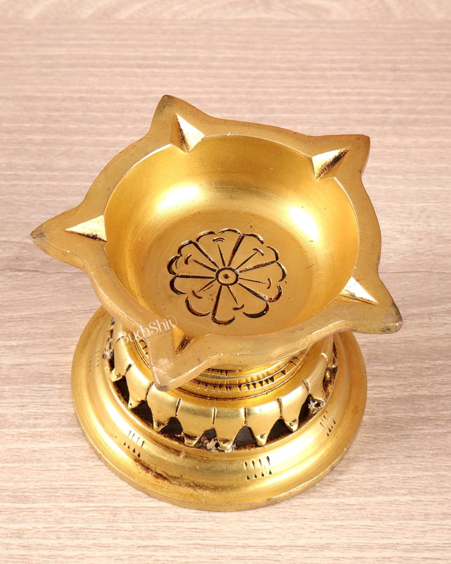 Brass Superfine Lotus Diya – Small Size Decorative Oil Lamp (2.5 Inch, 348 GM) - Budhshiv.com