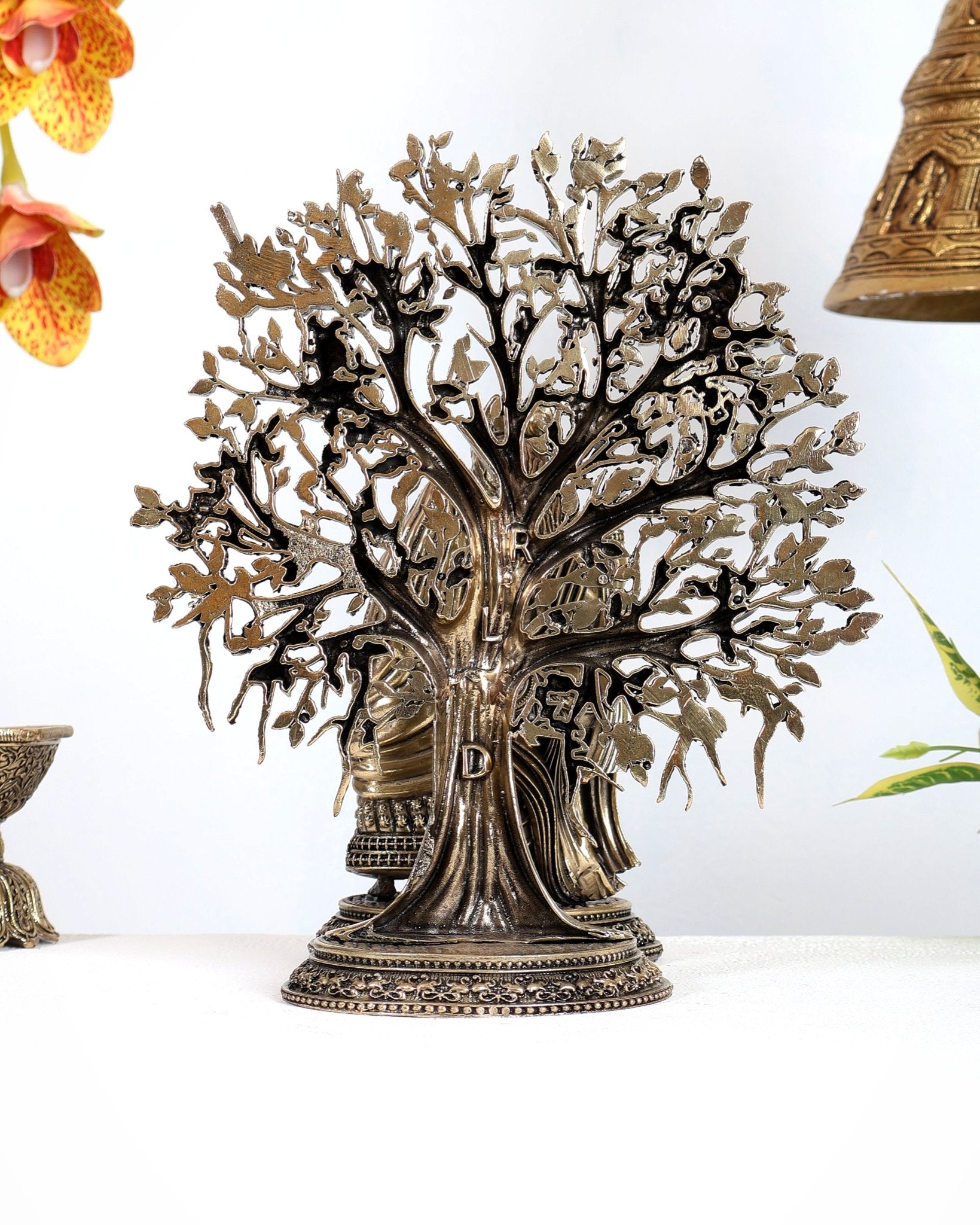 Brass Superfine Radha Krishna with Large Kalpavriksha Tree – Divine Love & Abundance Sculpture Set 9" - Budhshiv.com