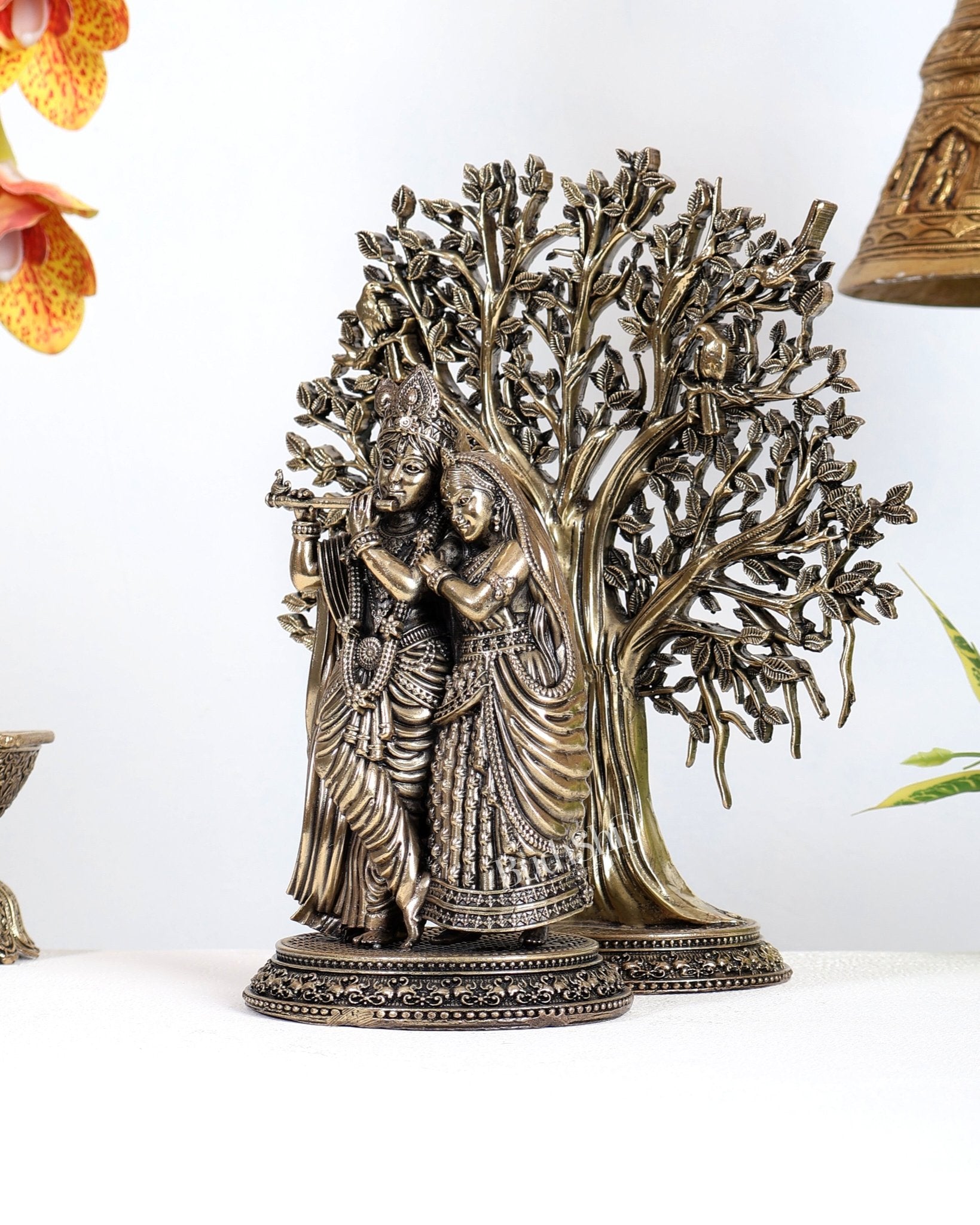 Brass Superfine Radha Krishna with Large Kalpavriksha Tree – Divine Love & Abundance Sculpture Set 9" - Budhshiv.com