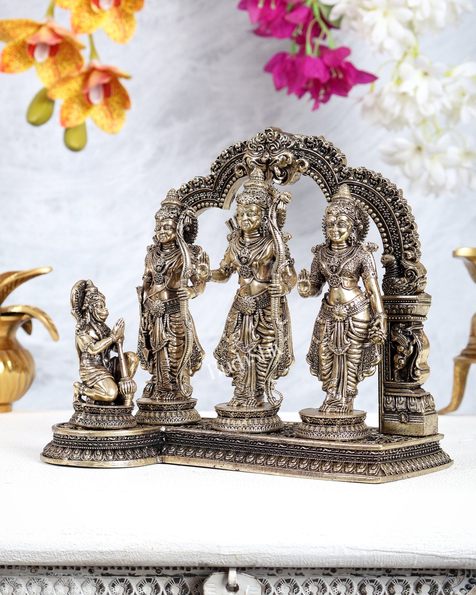Brass Superfine Ram Darbar Idol with Prabhavali Arch Aura (7 Inches) - Budhshiv.com