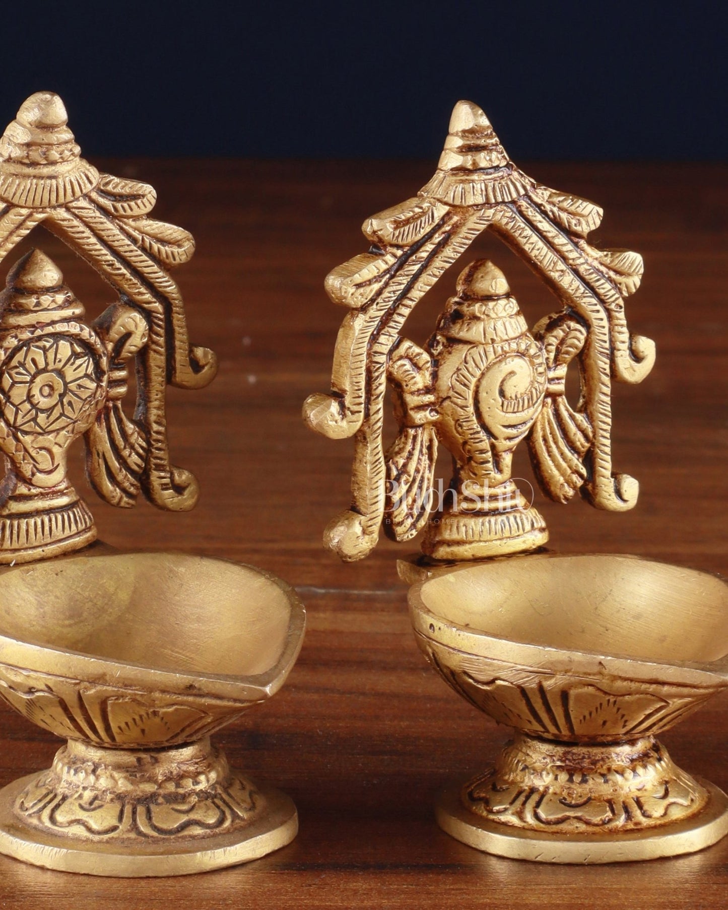 Brass Superfine Shankh Chakra Diya 3" - Budhshiv.com