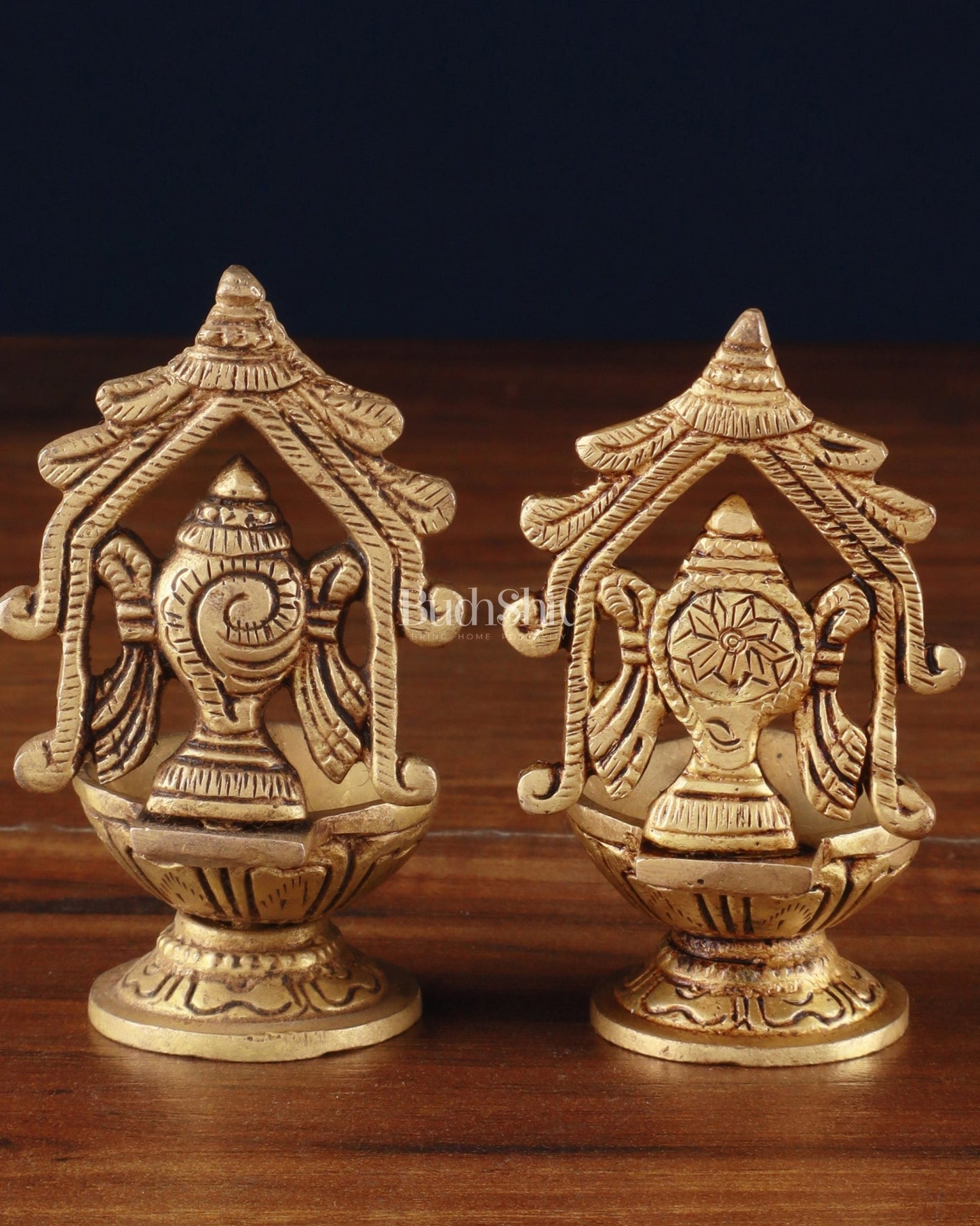 Brass Superfine Shankh Chakra Diya 3" - Budhshiv.com