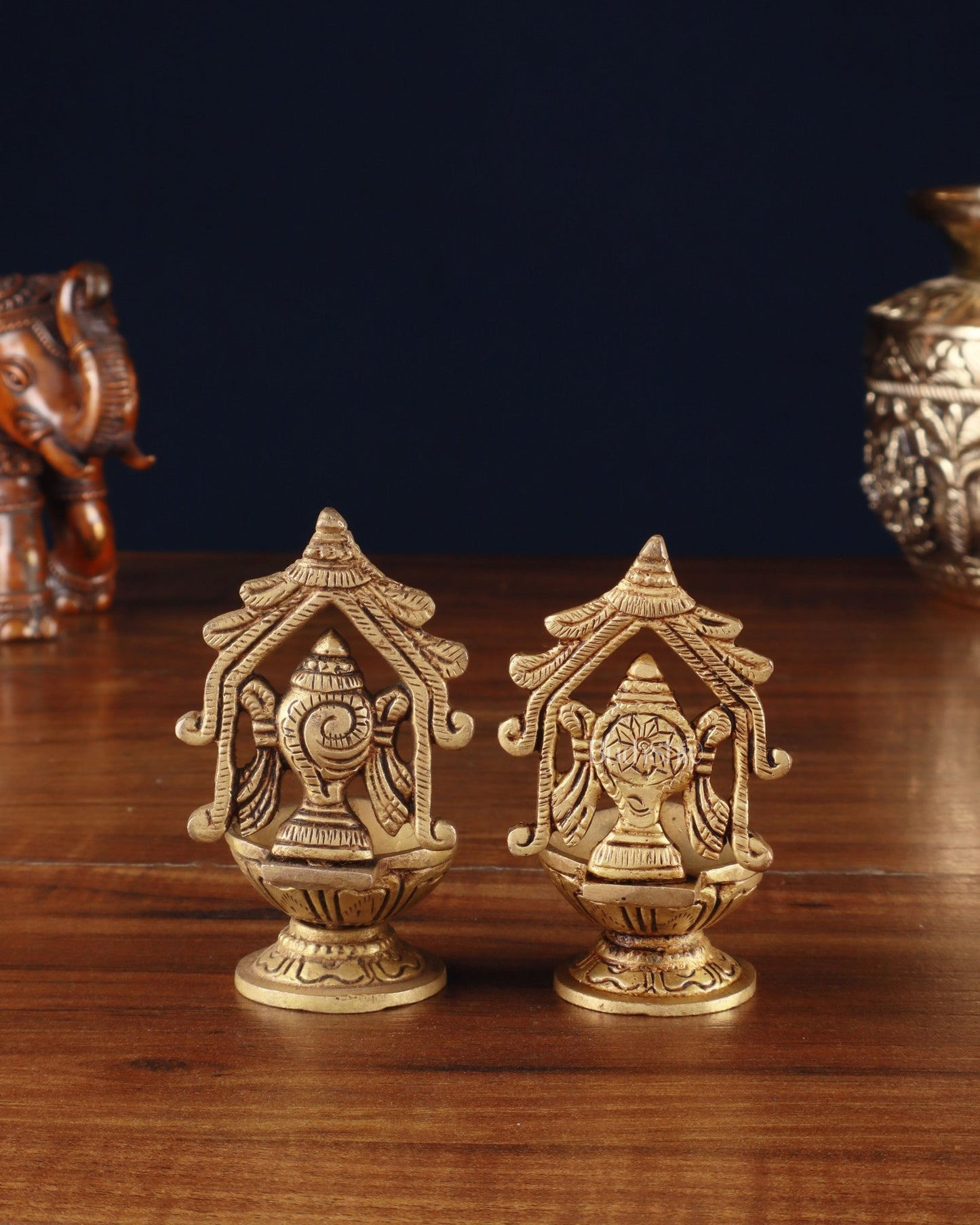 Brass Superfine Shankh Chakra Diya 3" - Budhshiv.com