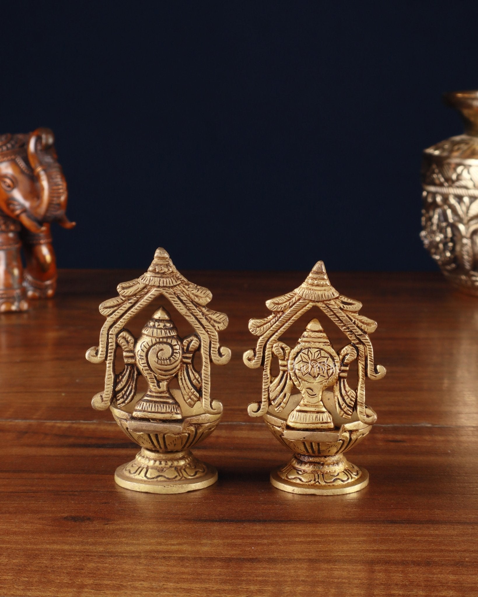 Brass Superfine Shankh Chakra Diya 3" - Budhshiv.com