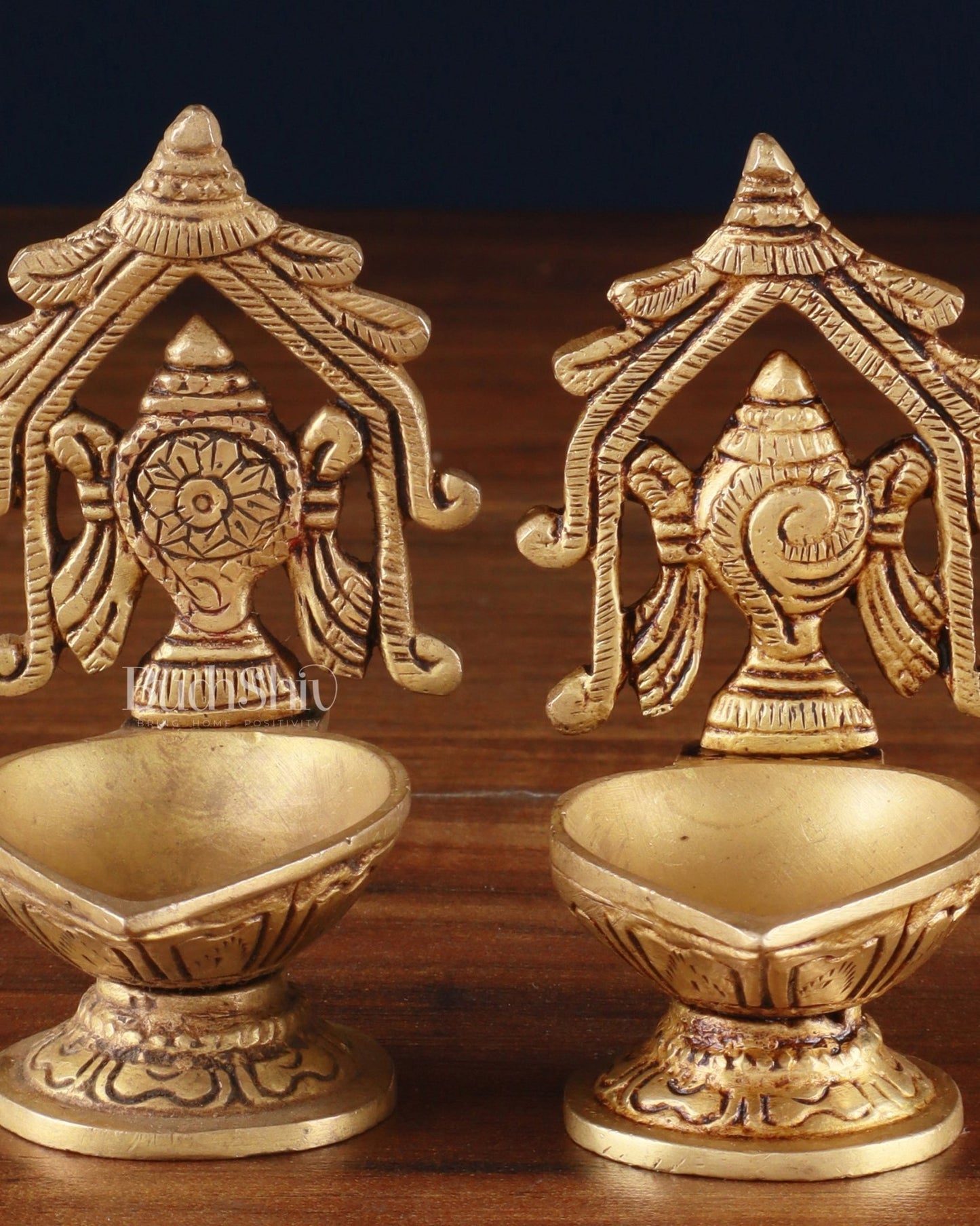 Brass Superfine Shankh Chakra Diya 3" - Budhshiv.com