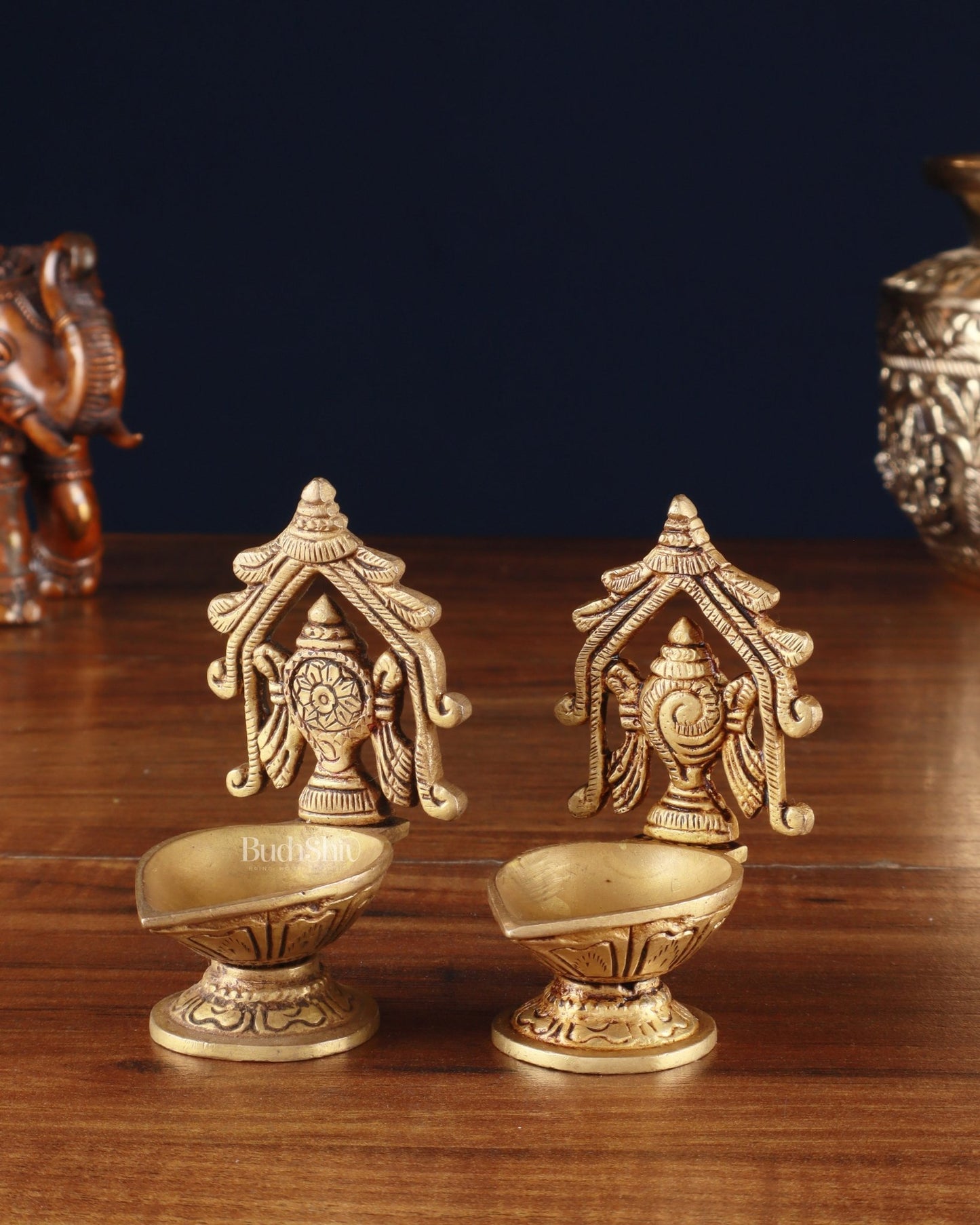 Brass Superfine Shankh Chakra Diya 3" - Budhshiv.com