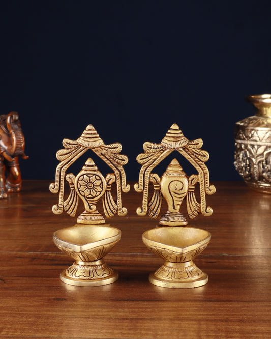 Brass Superfine Shankh Chakra Diya 4.5" - Budhshiv.com