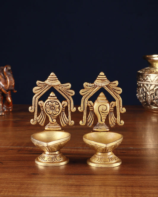 Brass Superfine Shankh Chakra Diya 4.5" - Budhshiv.com