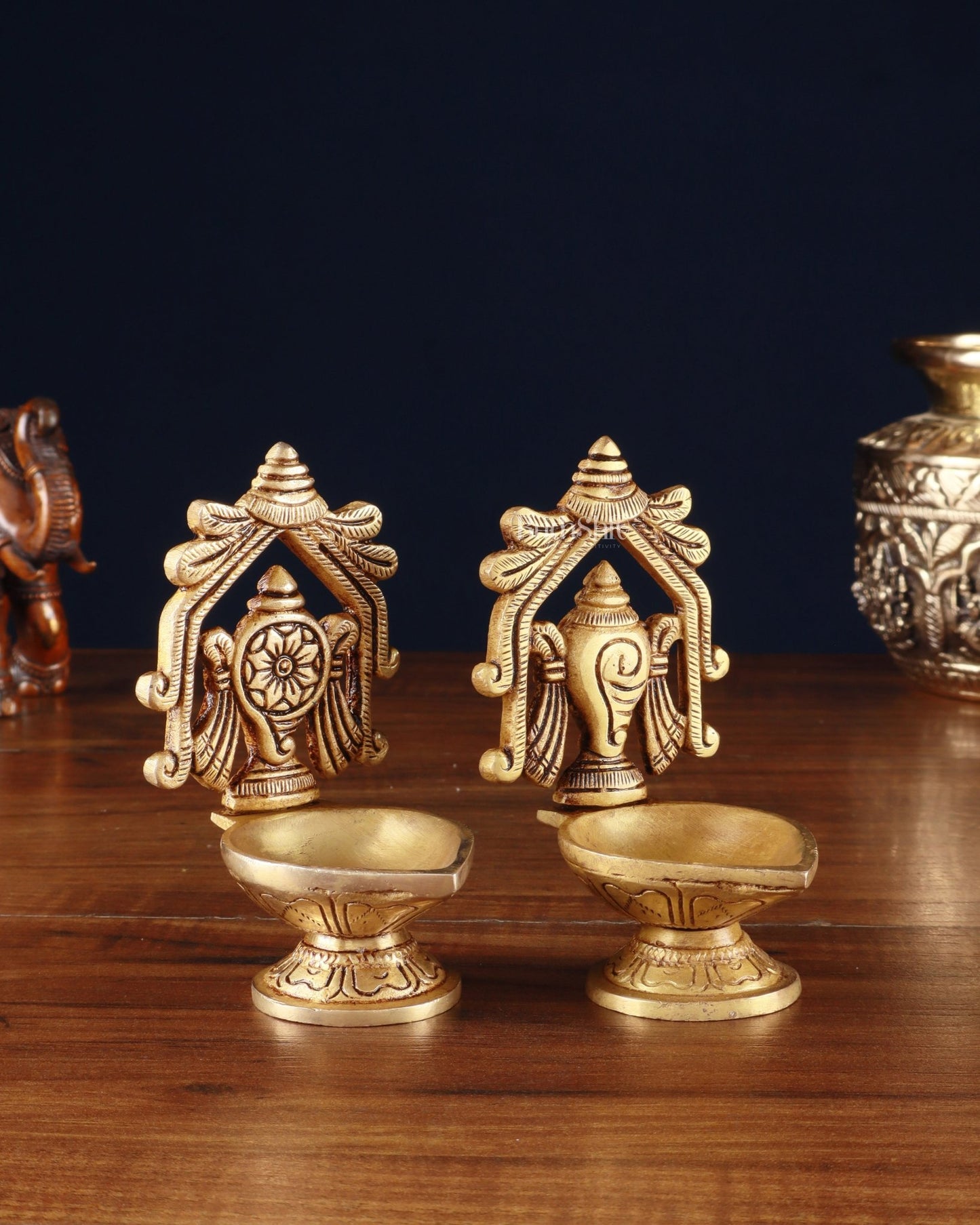 Brass Superfine Shankh Chakra Diya 4.5" - Budhshiv.com