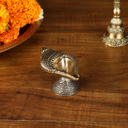 Brass Superfine Shankh Shaped Diya Oil Lamp - 2 Inch, Lightweight - Budhshiv.com
