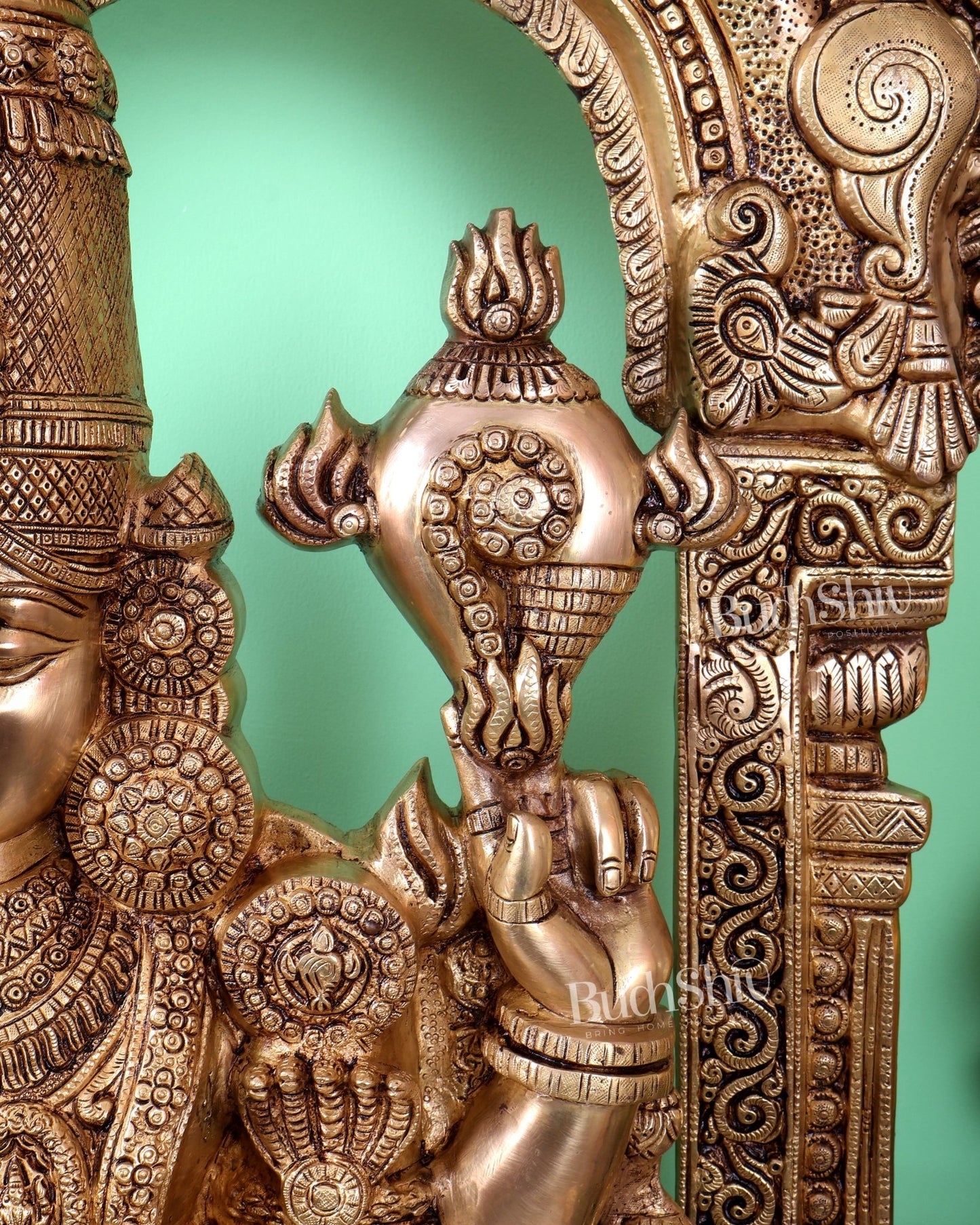 Brass Superfine Tirupati Balaji Statue with Thiruvarchi Prabhavali (53 Inch, 80 Kg) - Budhshiv.com