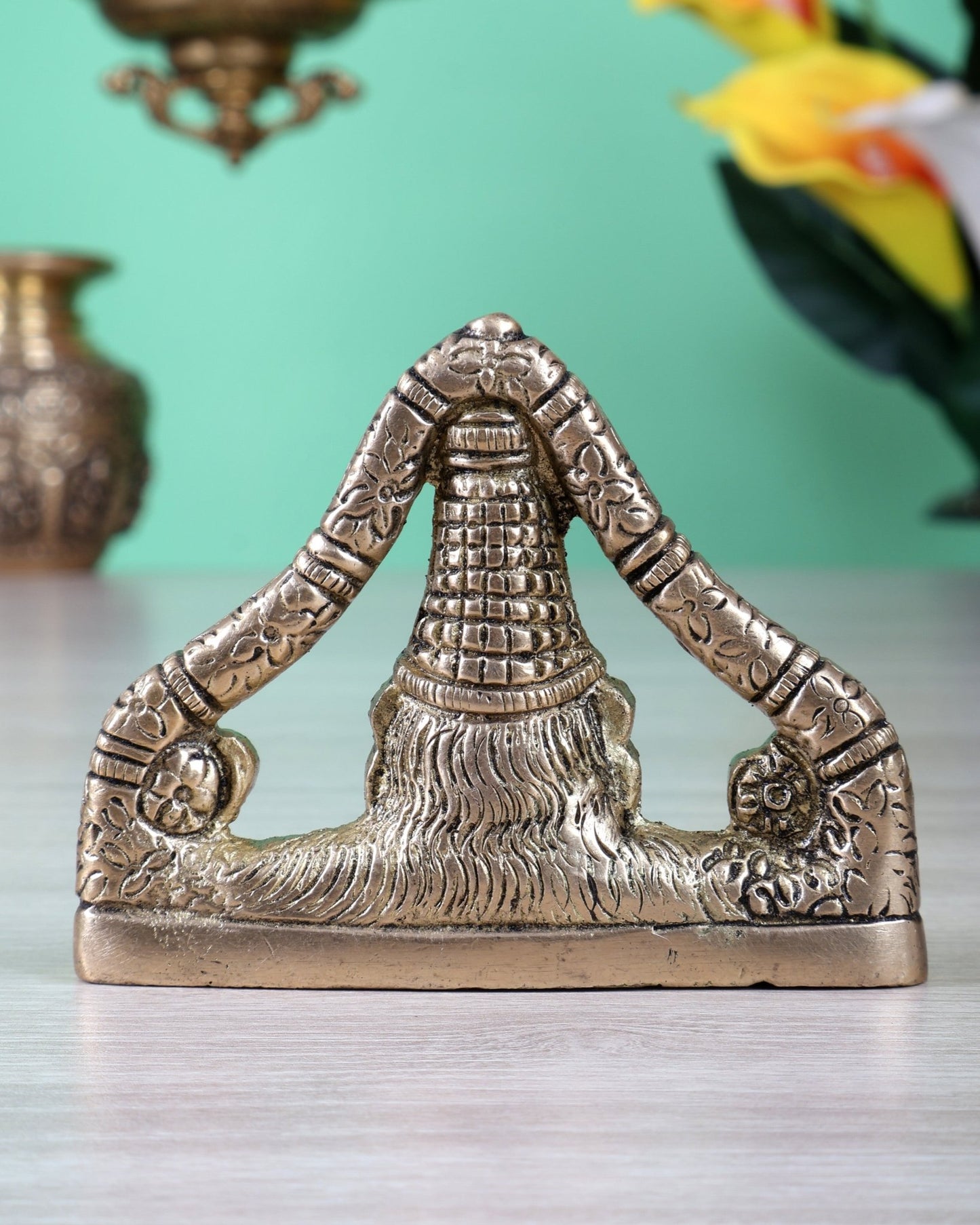 Brass Tirupati Balaji Bust Face Table Idol – Mini Sacred Venkateswara Statue (3 Inch) - Budhshiv.com