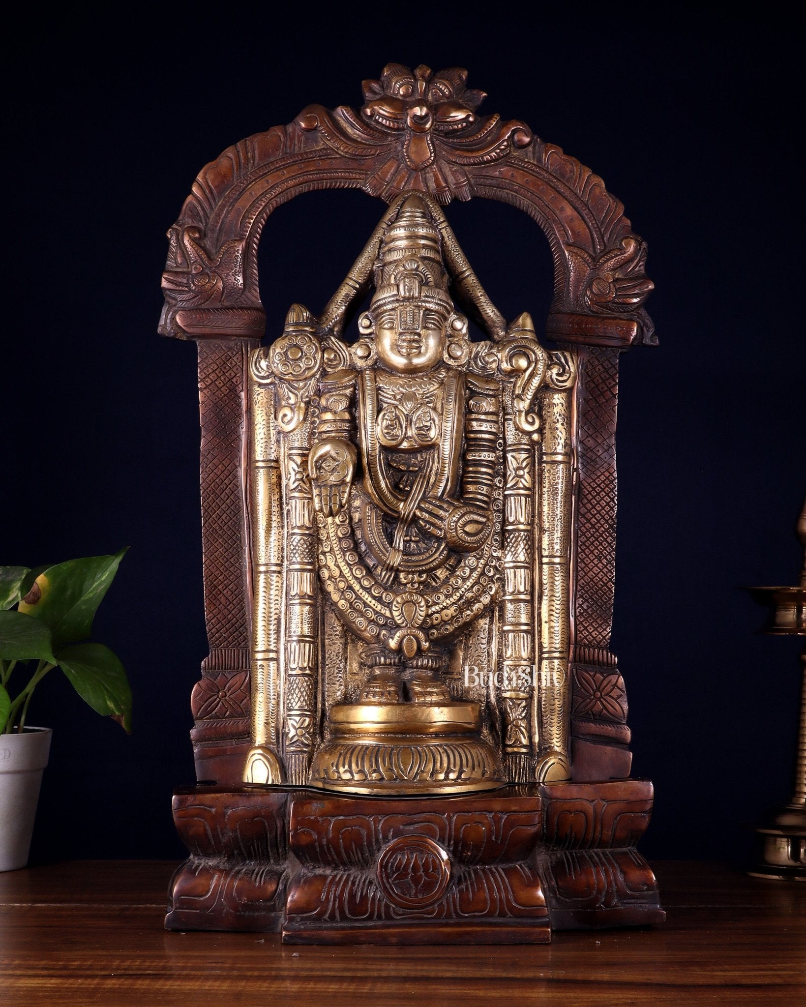 Brass Tirupati Balaji Lord Venkateshwara Swamy idol 20 inch - Budhshiv.com