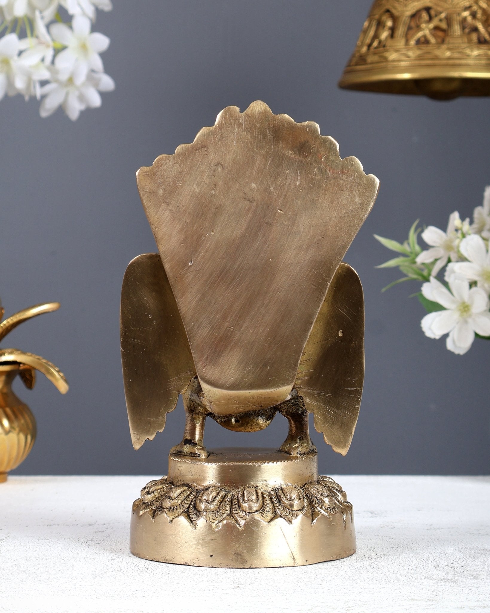 Brass Vedic Garuda Statue with Eagle Claws and Feathers – Divine Protector Idol 8 Inch - Budhshiv.com