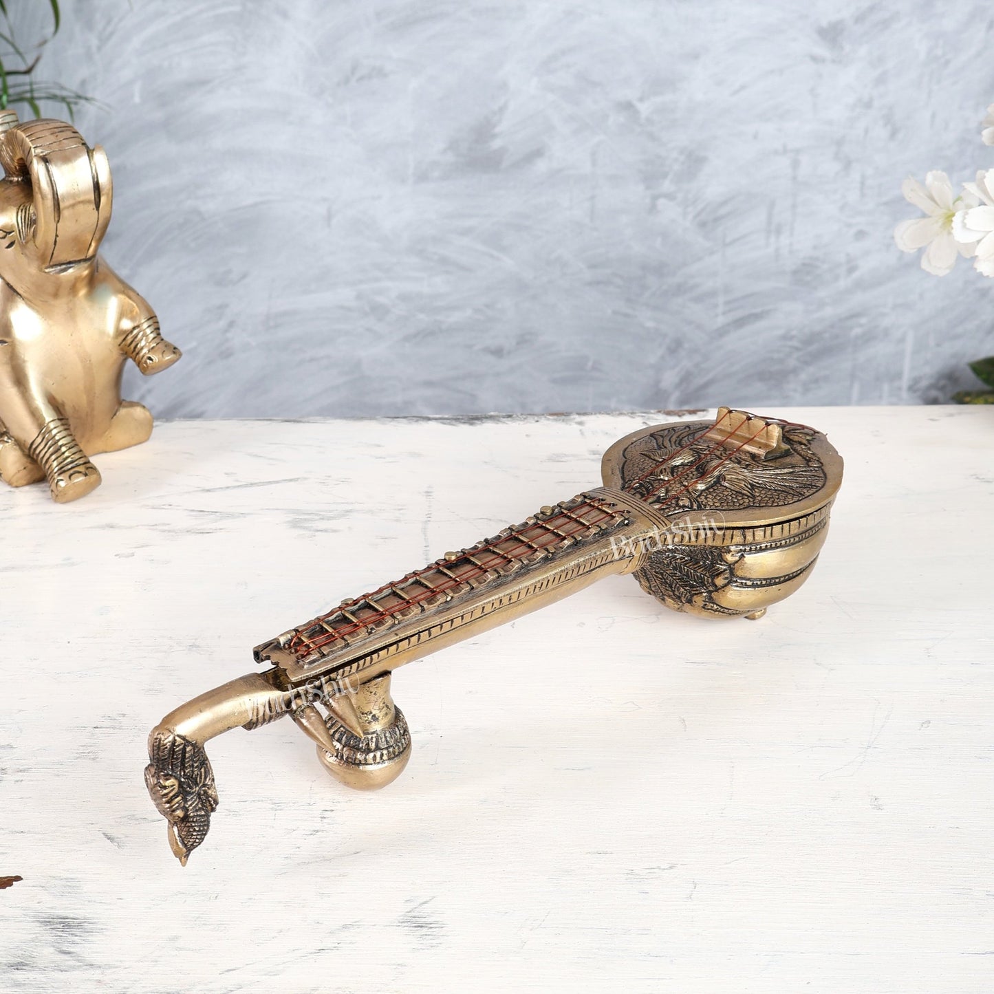 Brass Veena Showpiece | Auspicious Saraswati Instrument Décor 11 inch wide - Budhshiv.com