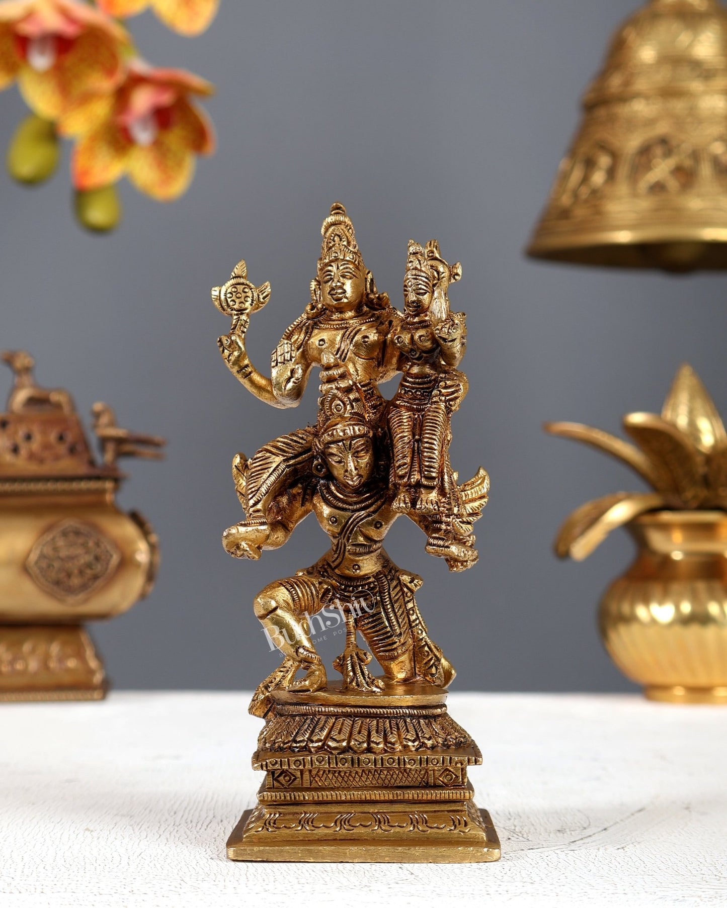 Brass Vishnu Lakshmi on Garuda aasan 6" - Budhshiv.com