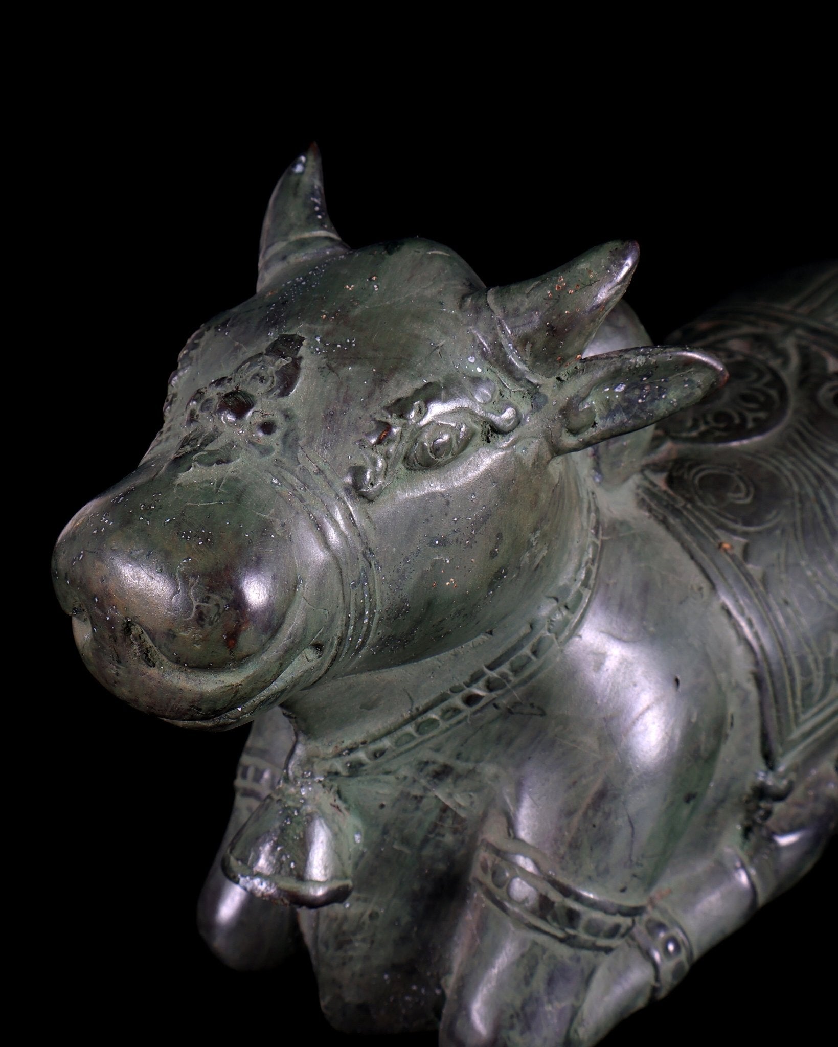 Bronze Vintage Nandi Sculpture 8.5" - Budhshiv.com