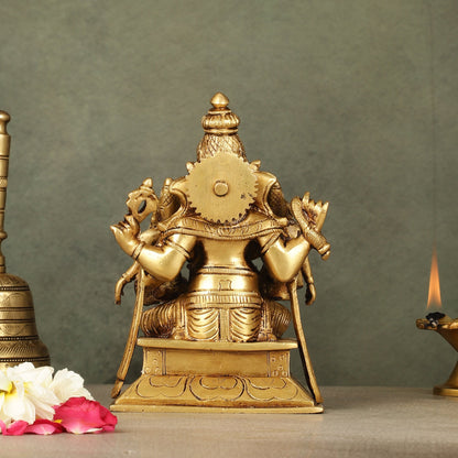 Divine Pure Brass Lord Ganesha Statue with Riddhi and Siddhi | 7" - Budhshiv.com