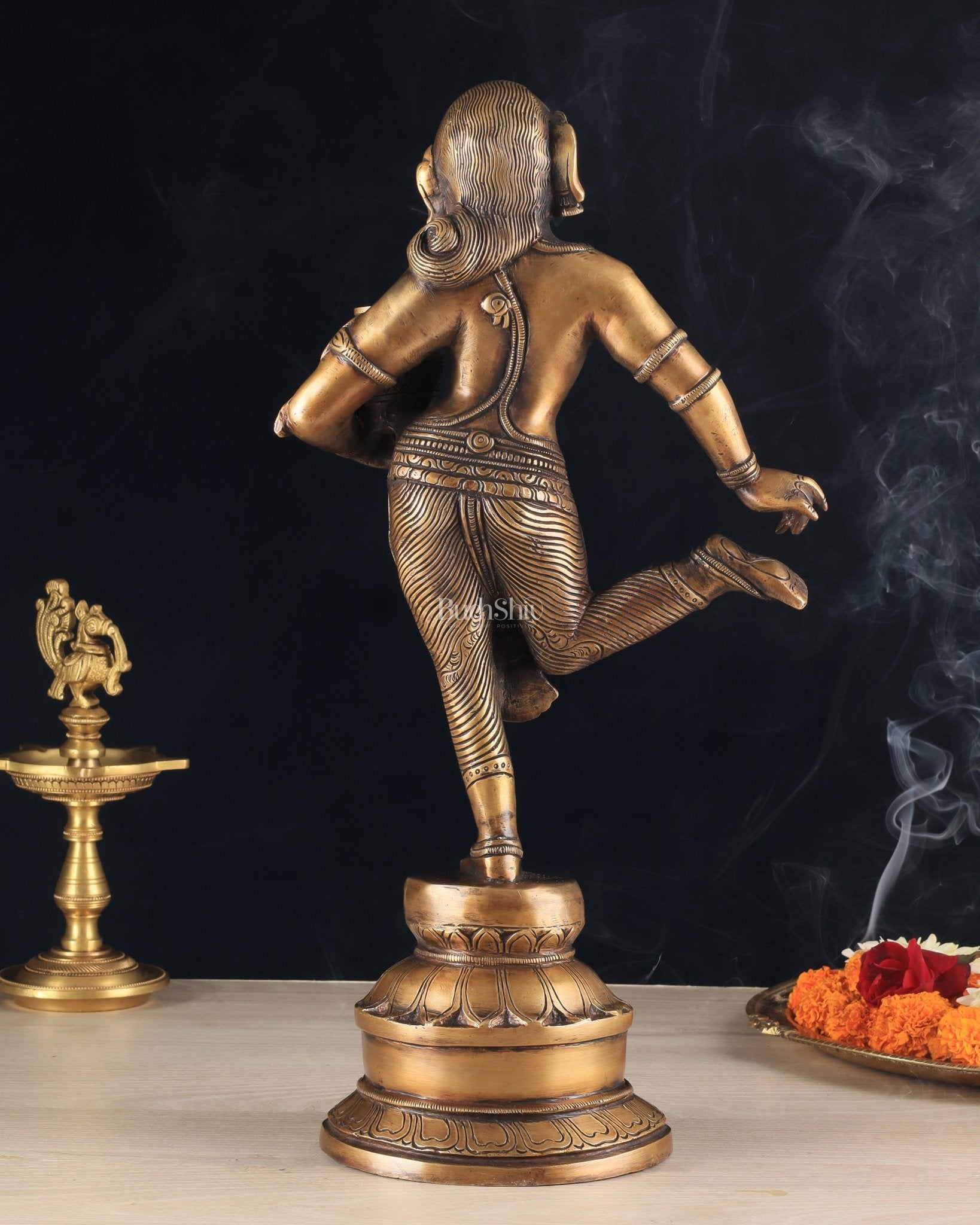 Elegant Brass Pot Lady Sculpture - 16.5 Inches - Budhshiv.com