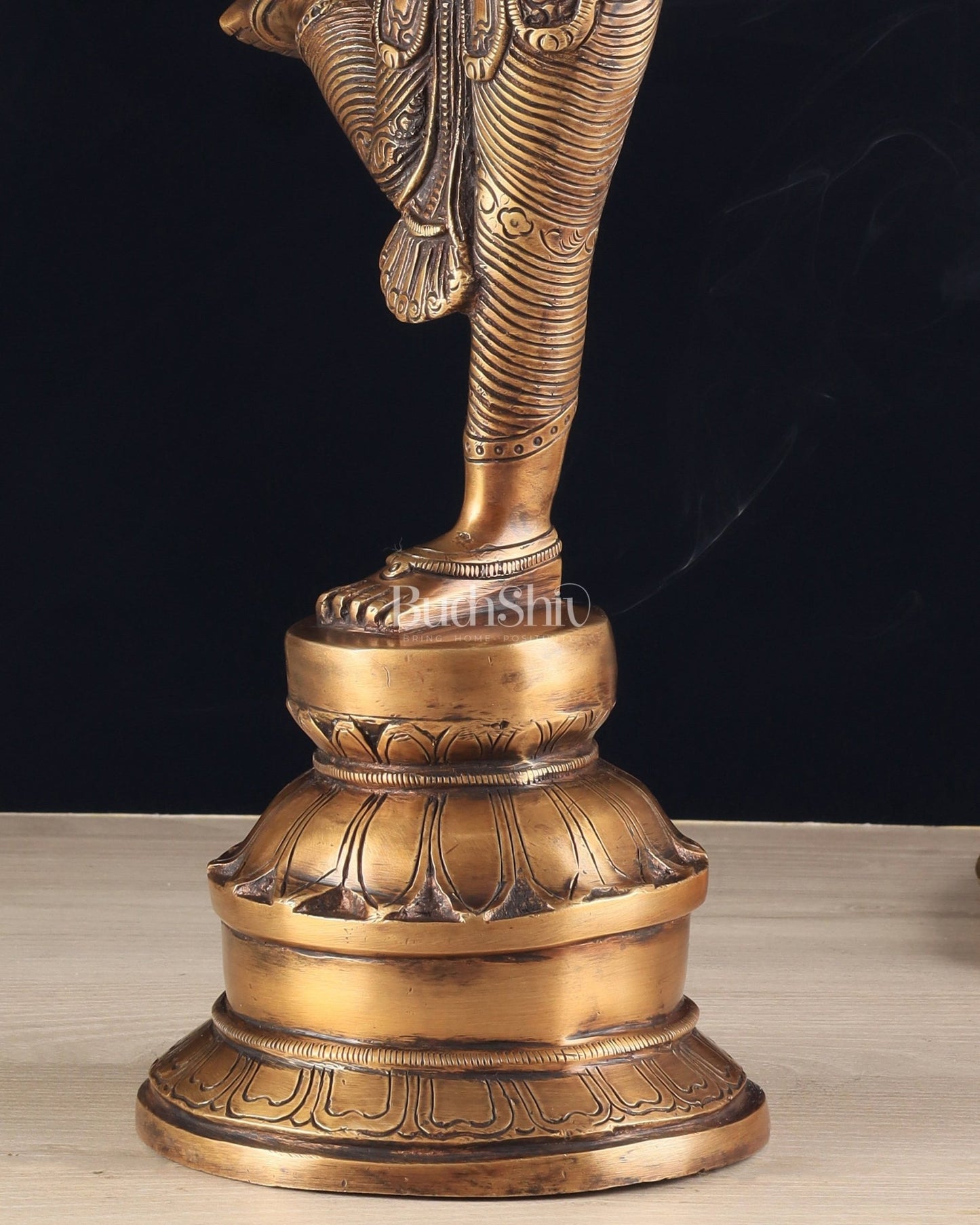 Elegant Brass Pot Lady Sculpture - 16.5 Inches - Budhshiv.com