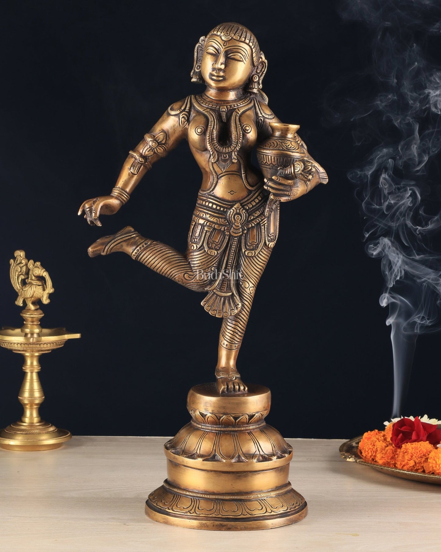 Elegant Brass Pot Lady Sculpture - 16.5 Inches - Budhshiv.com