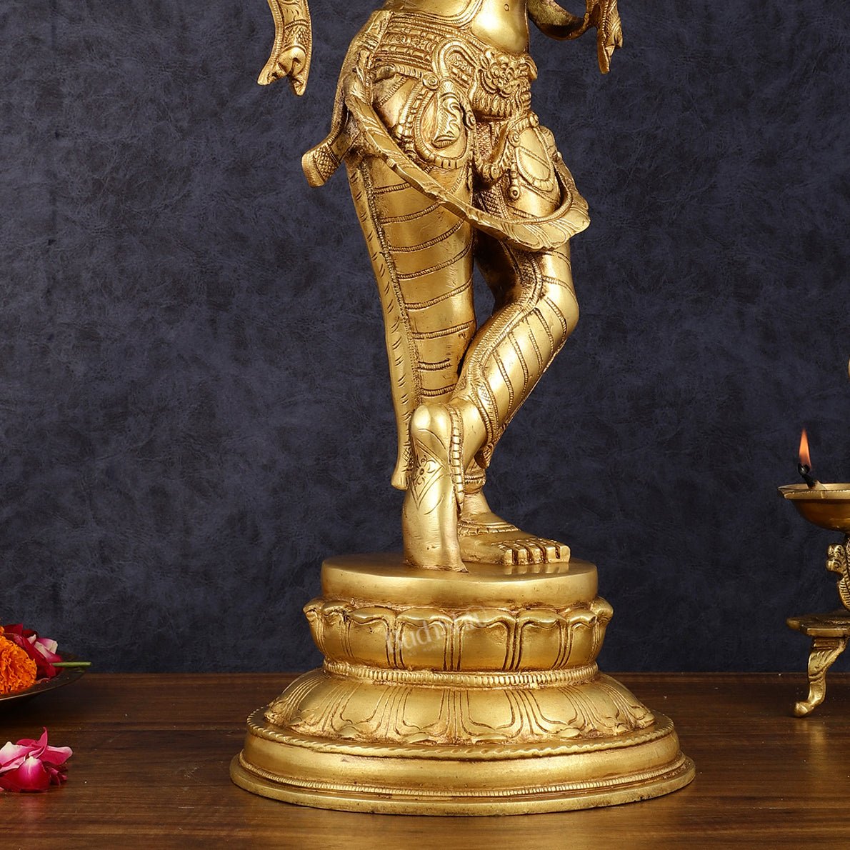 Exquisite 22 - Inch Pure Brass Lord Krishna Statue - Budhshiv.com