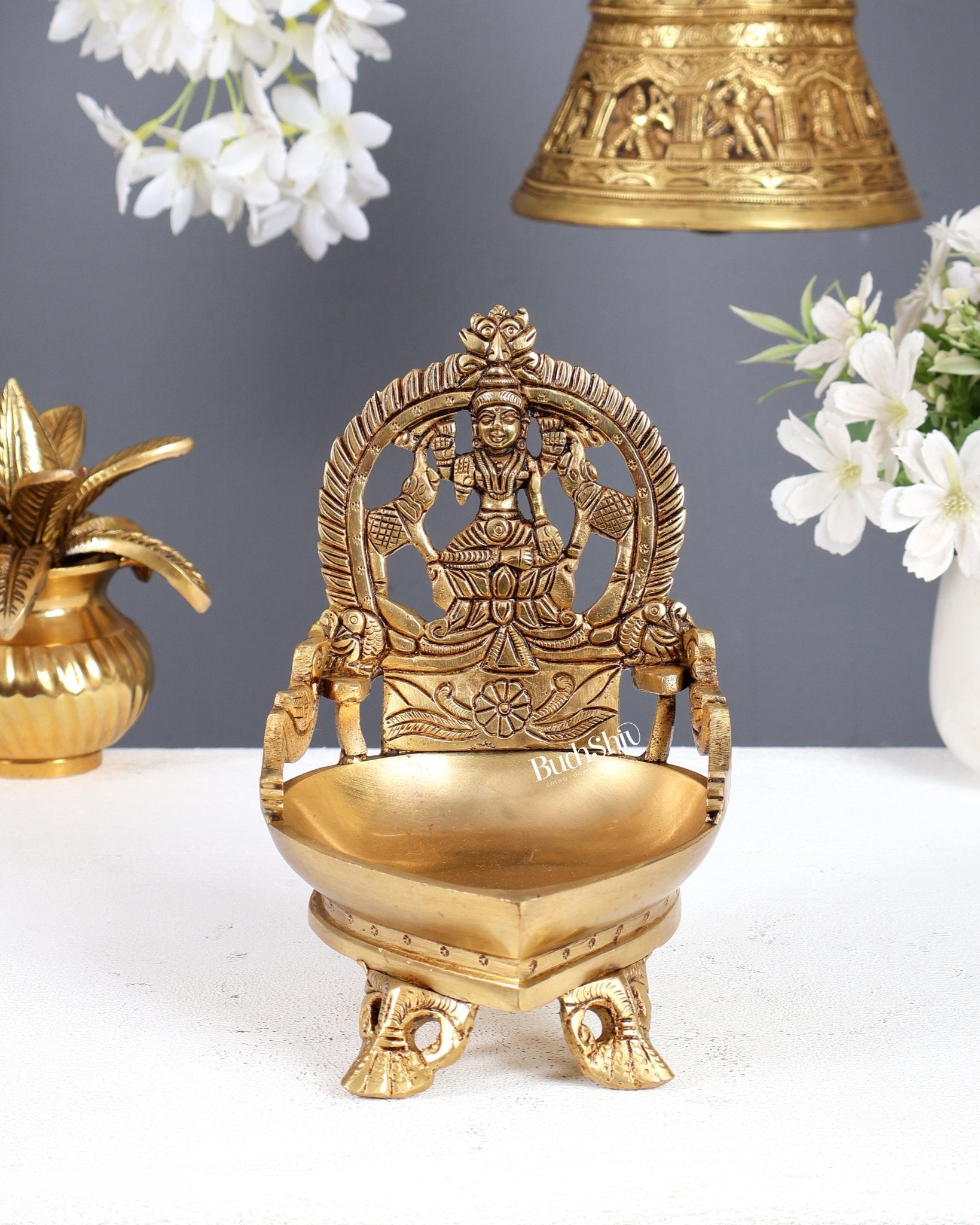 Gajalakshmi Brass Oil lamp 7" - Budhshiv.com