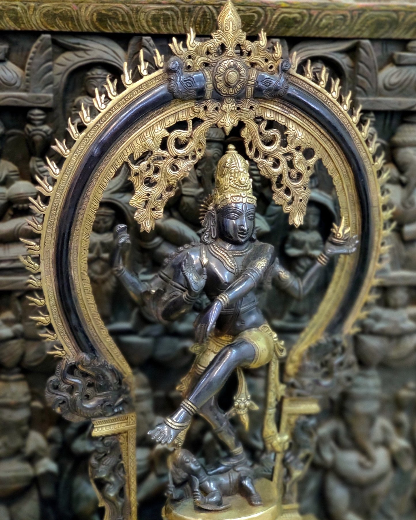 Handcrafted Brass Nataraja Statue - 26 Inch black edition - Budhshiv.com