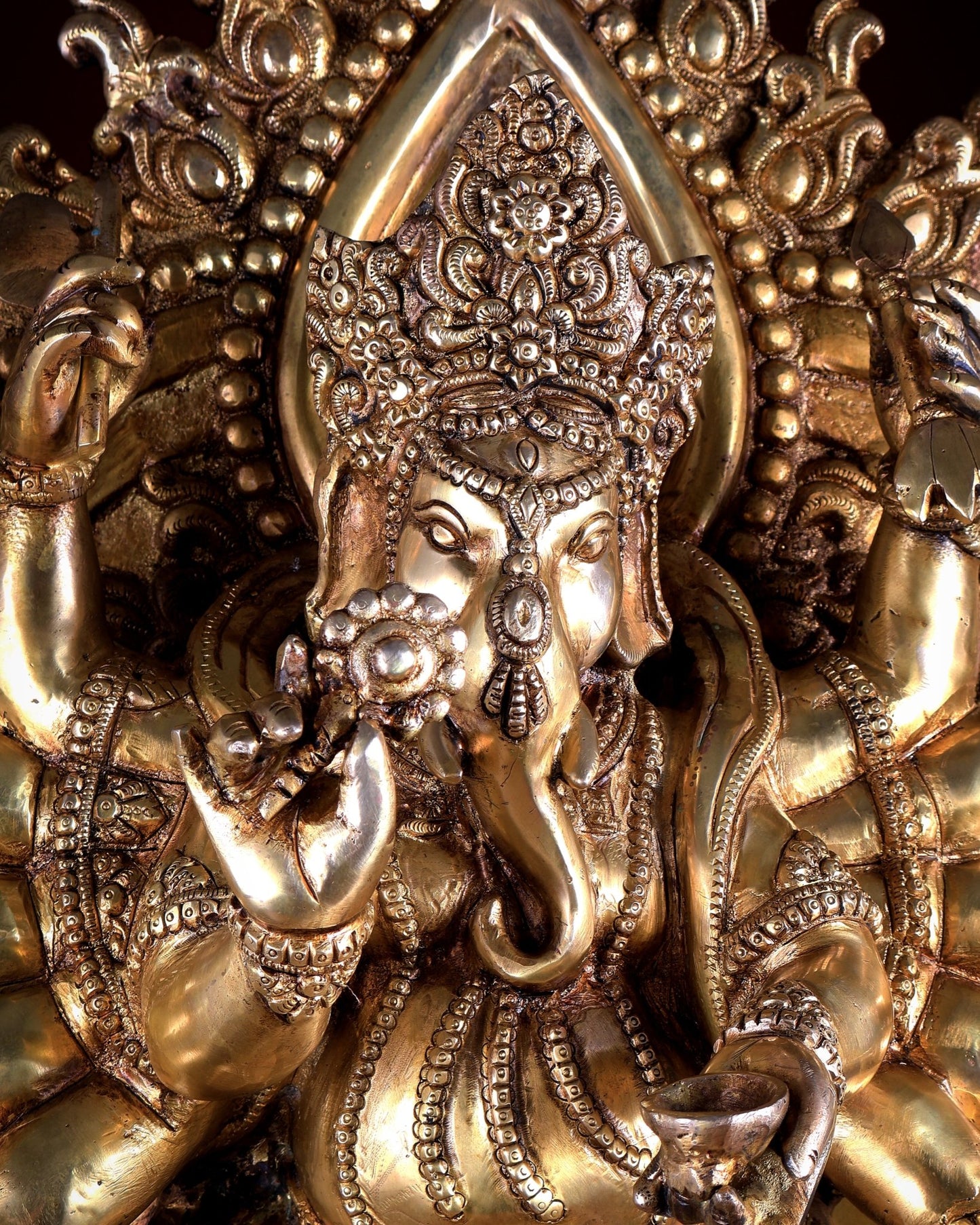 Large Brass Dancing Ganesha Statue with 12 Arms & Mouse - Budhshiv.com