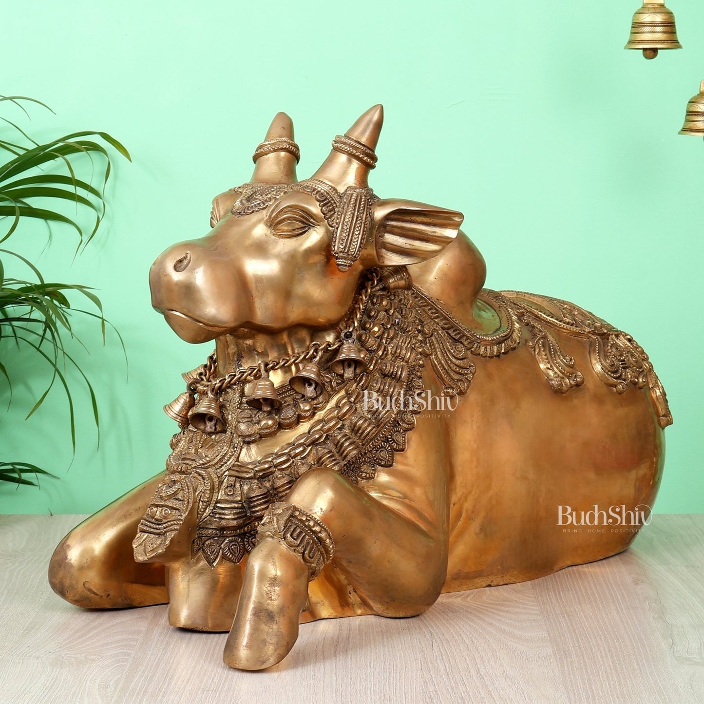 Large Brass Nandi Sculpture – Majestic Temple Design 25 inch antique tone - Budhshiv.com