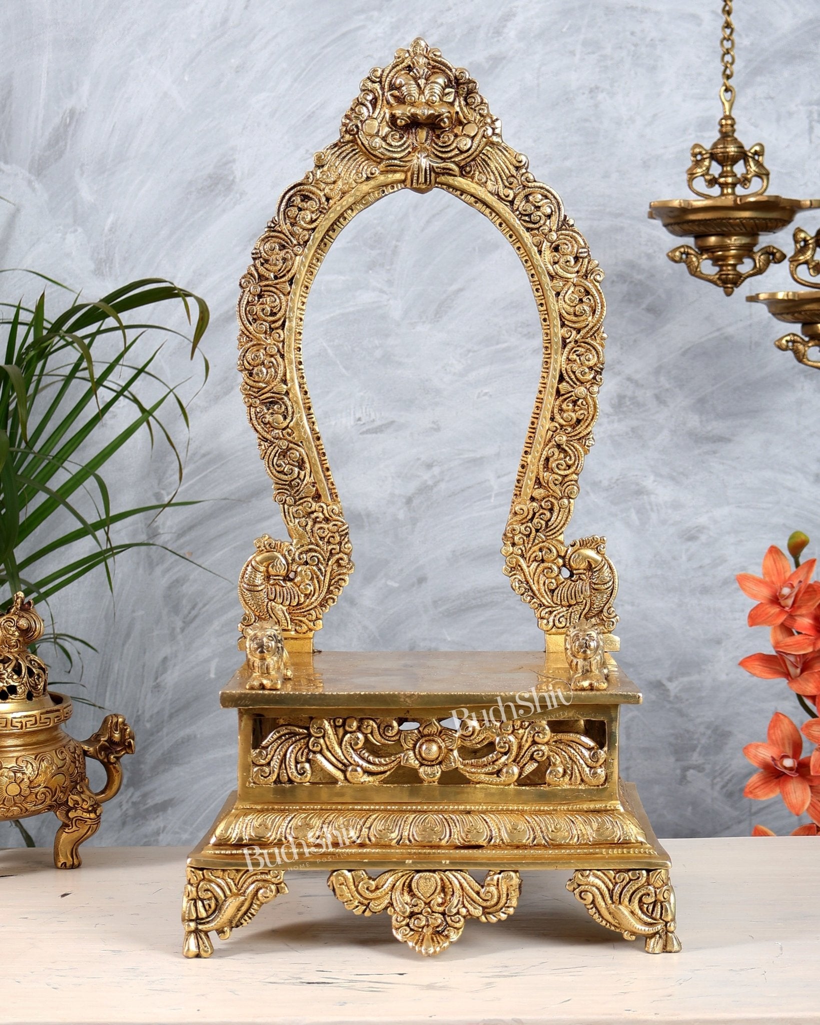 Large Brass Singhasan with Kirtimukha Prabhavali & Seated Lions | Temp ...