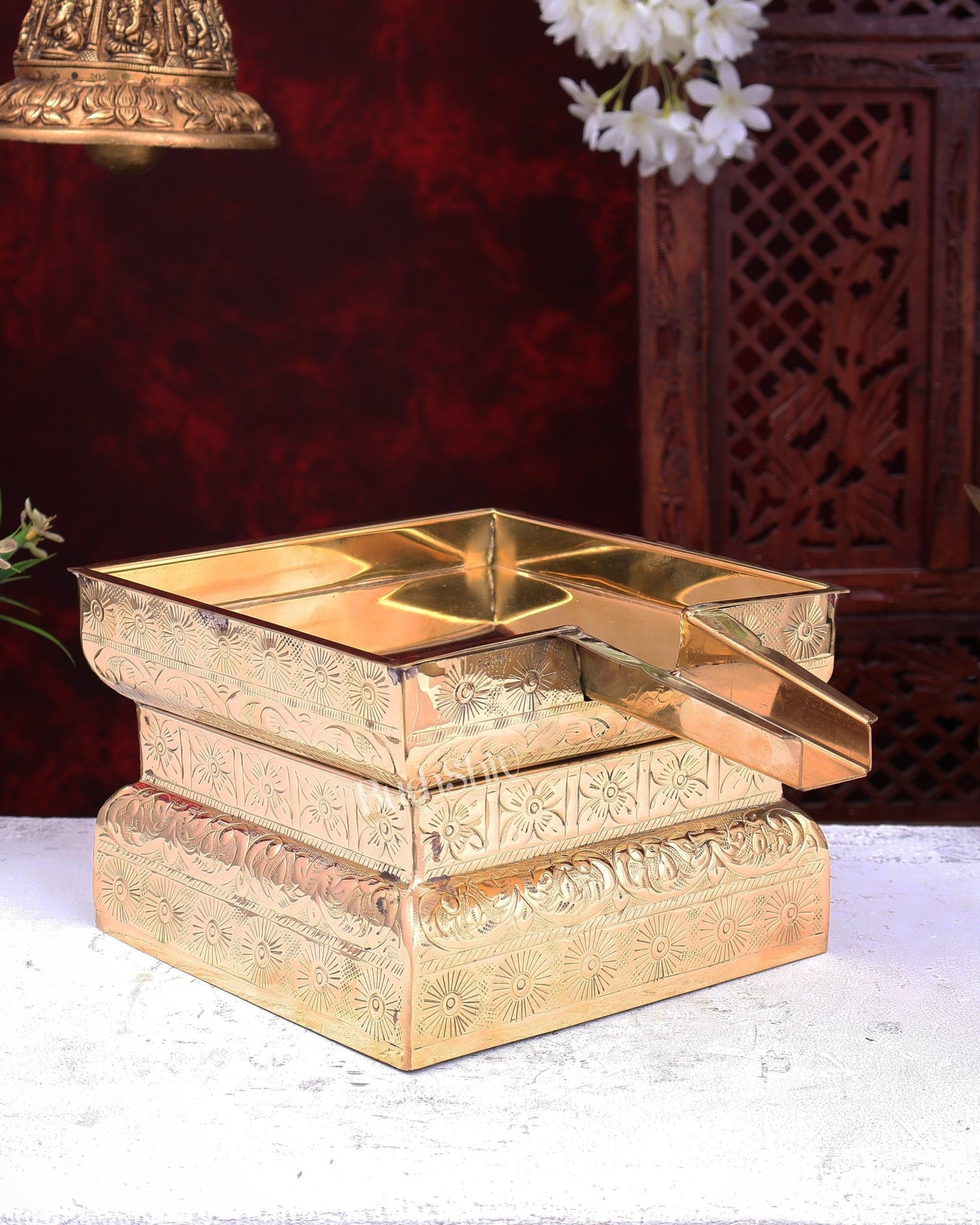 Large Premium Brass Abhishekam Patra with 14-Inch Idol Platform – Traditional Pooja Essential - Budhshiv.com