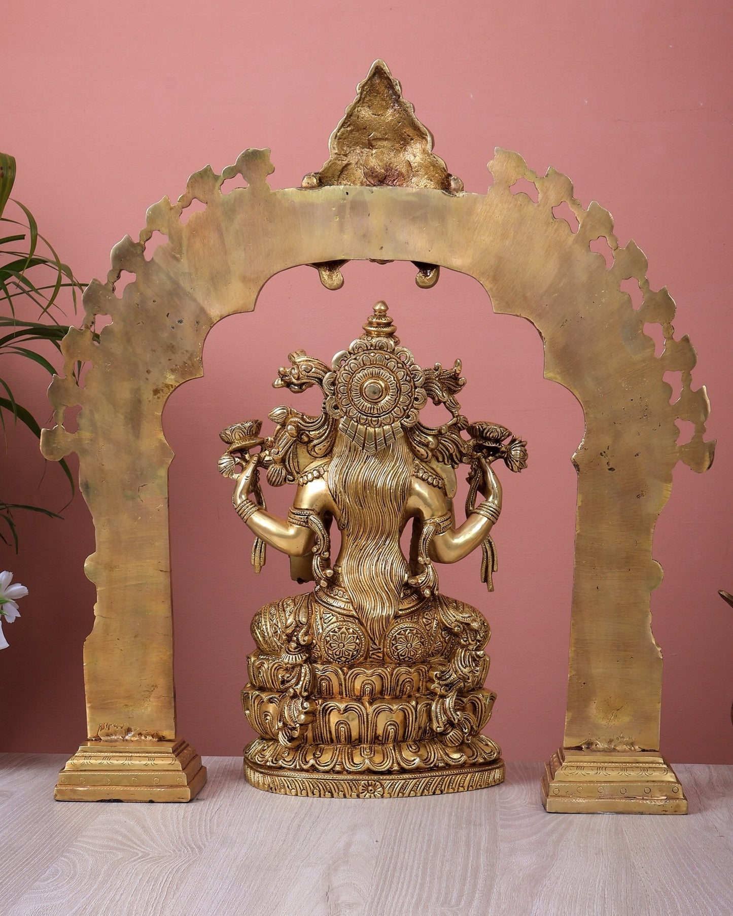 Majestic Brass Goddess Lakshmi Idol with Kirtimukha Prabhavali Arch Aureole | Superfine Temple Decor Set (21.5 Inch Frame) - Budhshiv.com