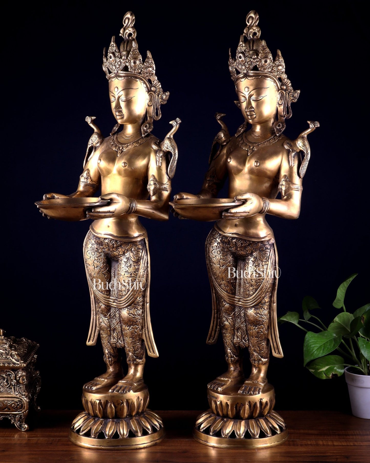 Pair of Brass Deep Lady Welcome Lady Statues – Entrance Decor | 30.5" - Budhshiv.com