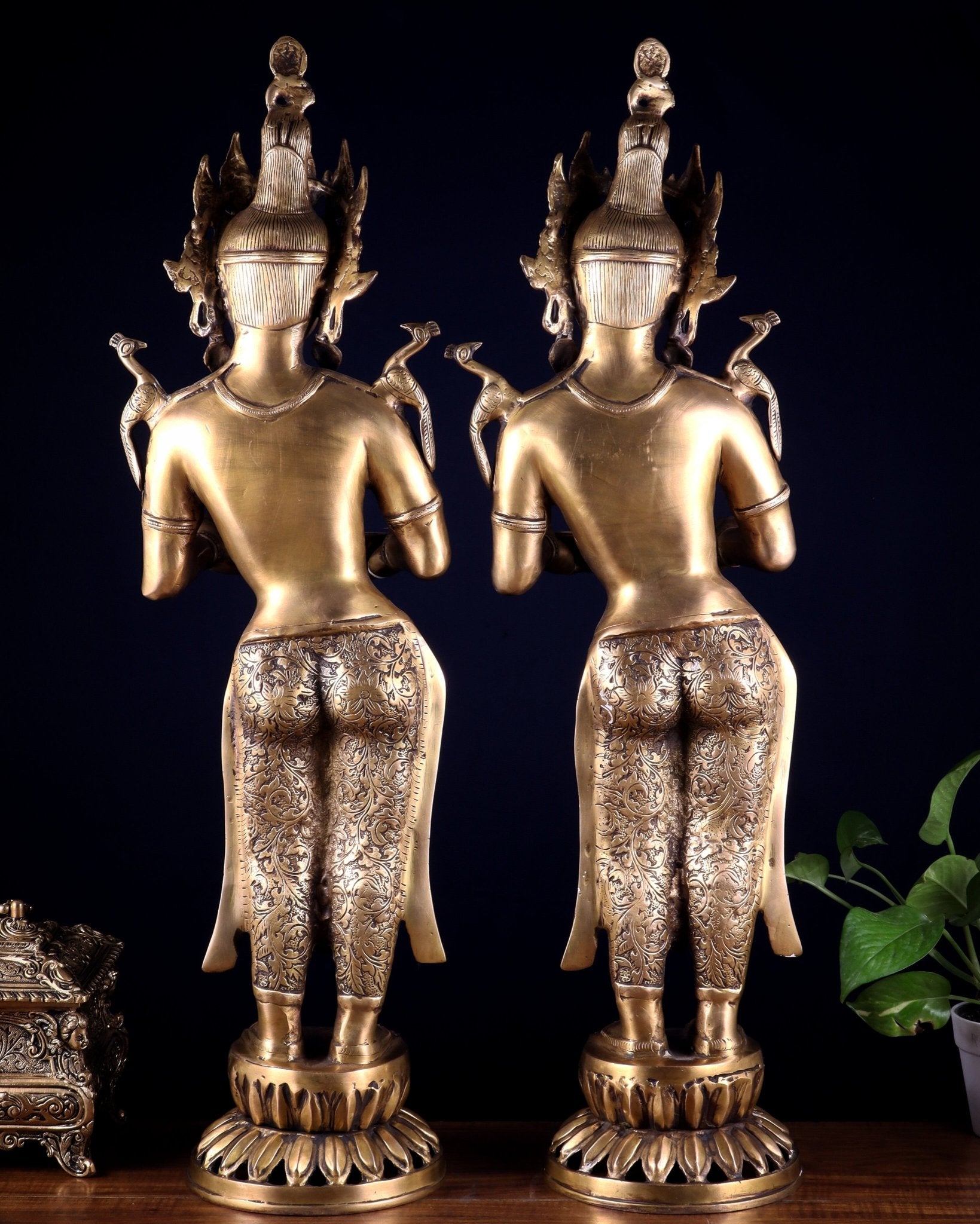 Pair of Brass Deep Lady Welcome Lady Statues – Entrance Decor | 30.5" - Budhshiv.com