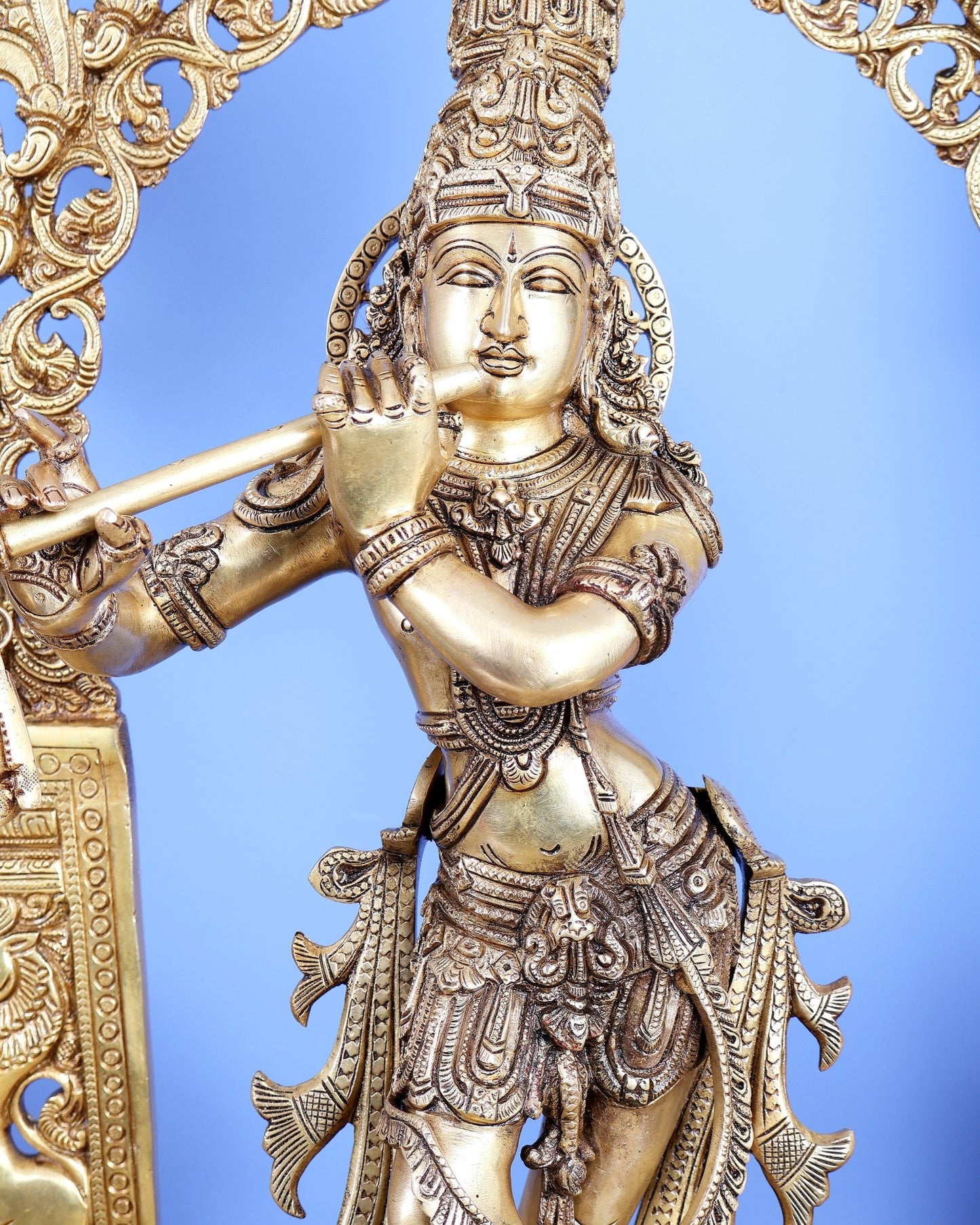 Premium Brass Lord Krishna with Cow, Calf, Sheshanaag, Sudama & Kirtimukha Prabhavali – Grand Venugopala Sculpture (36.5 Inches) - Budhshiv.com