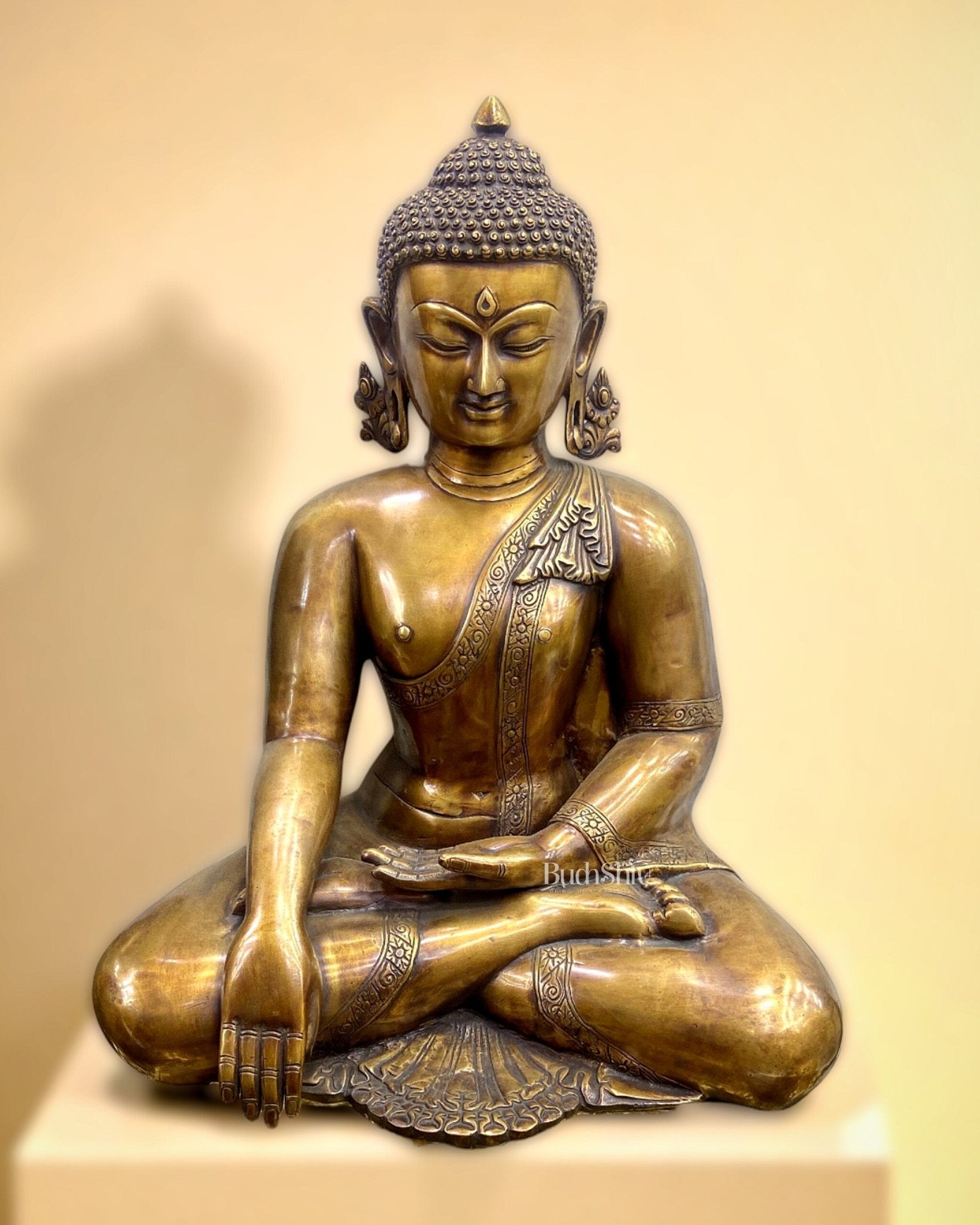 Pure Brass Buddha in Bhumisparsha Mudra Statue - 21" | large size - Budhshiv.com
