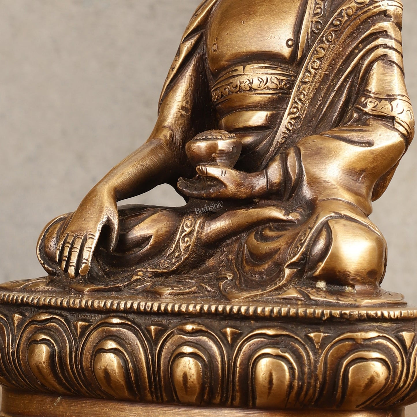Pure Brass Buddha Statue - Antique burnt finish, 8" Height - Budhshiv.com